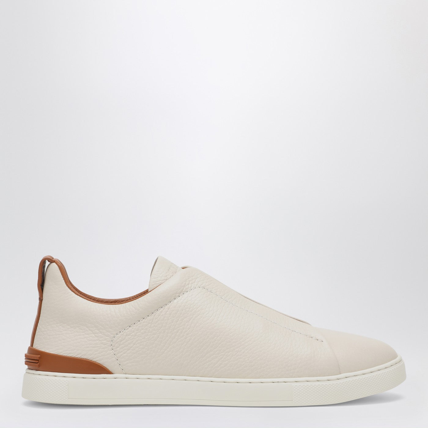 Sneakers Triple Stitch aus weißem Leder