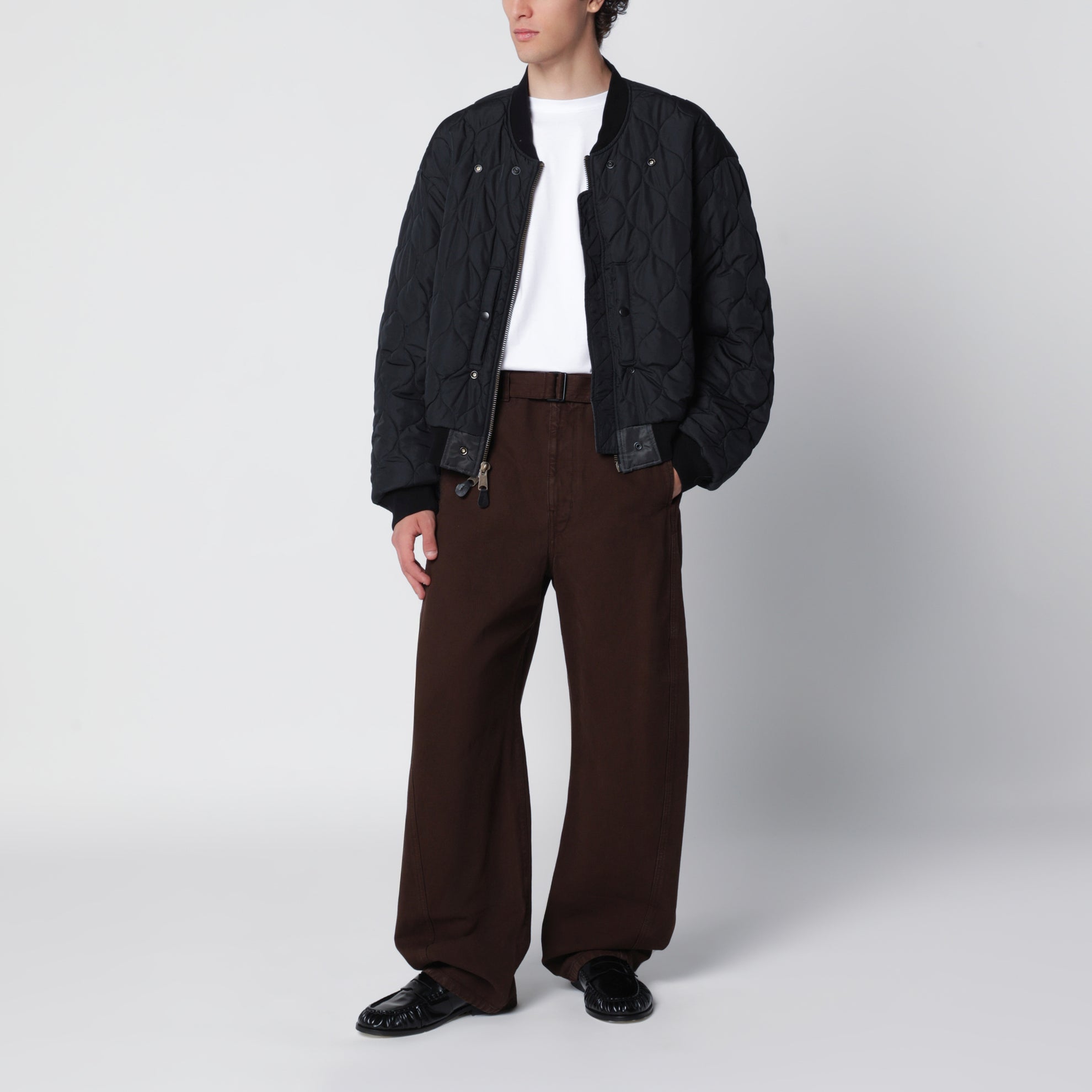 Dark grey reversible bomber in nylon
