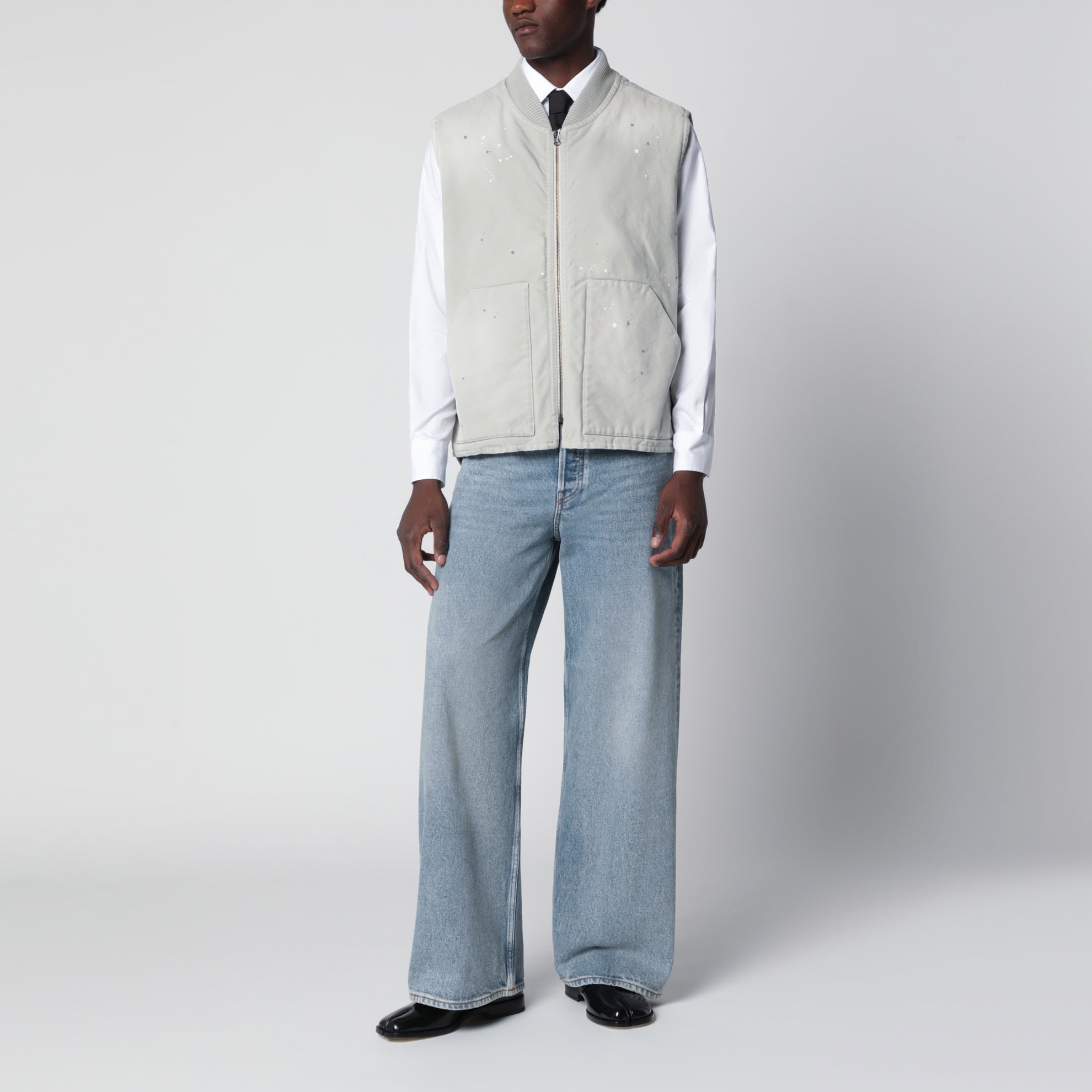 Vintage pearl grey vest with paint-effect details
