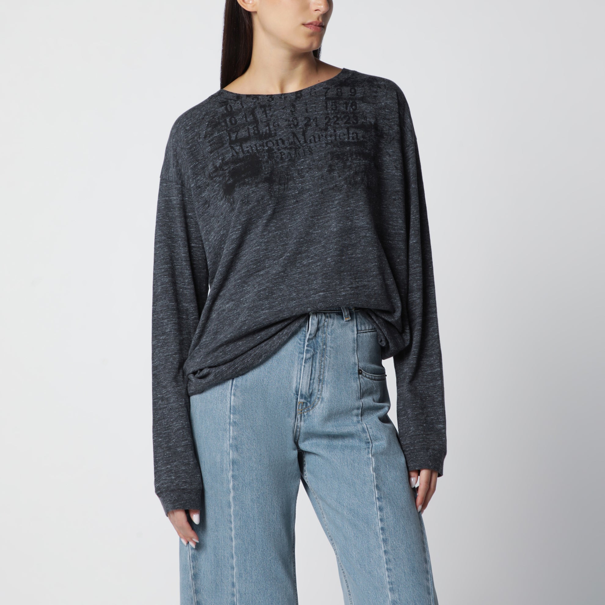 Long-sleeve cotton T-shirt in dark grey