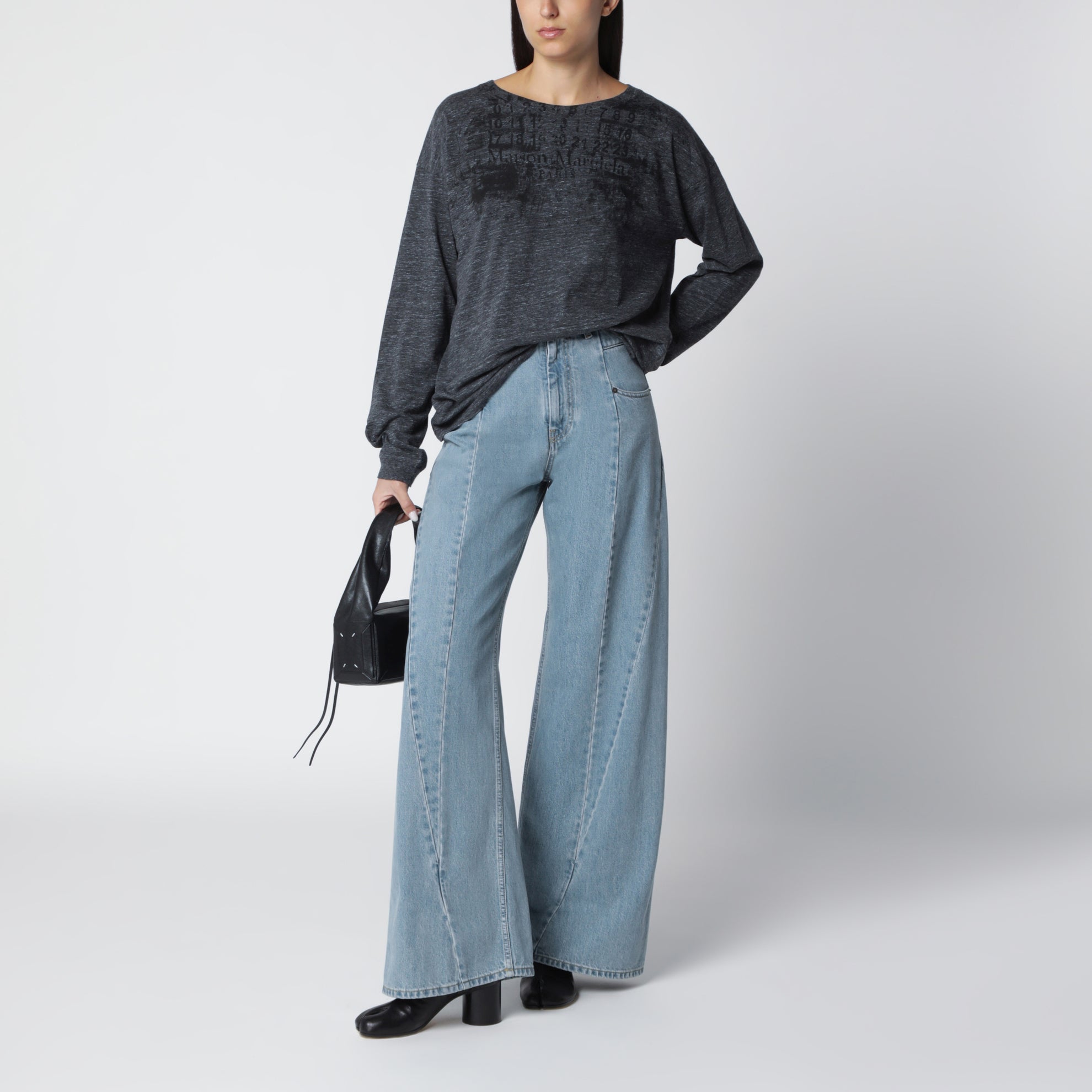 Long-sleeve cotton T-shirt in dark grey
