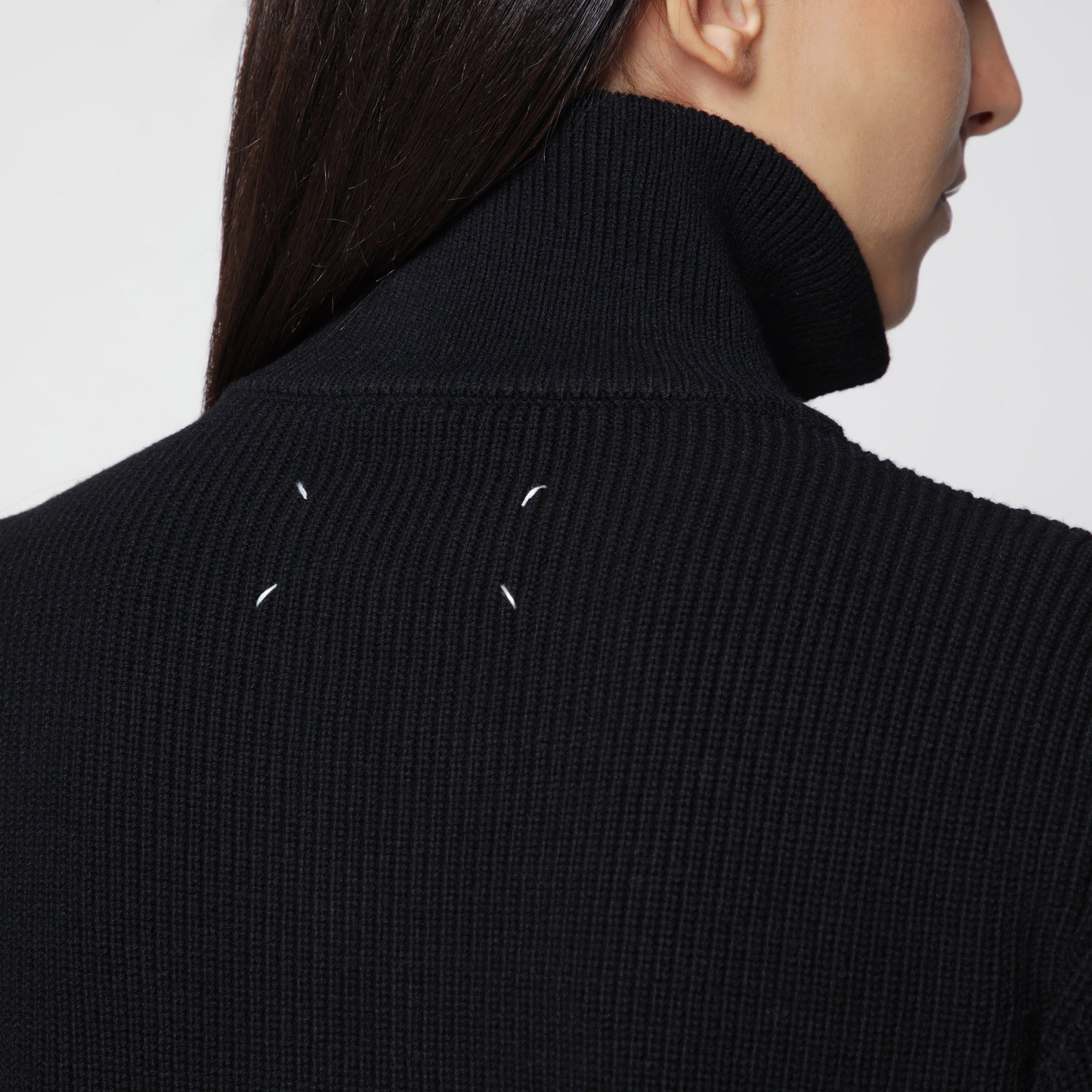 Cardigan con zip nero in misto lana