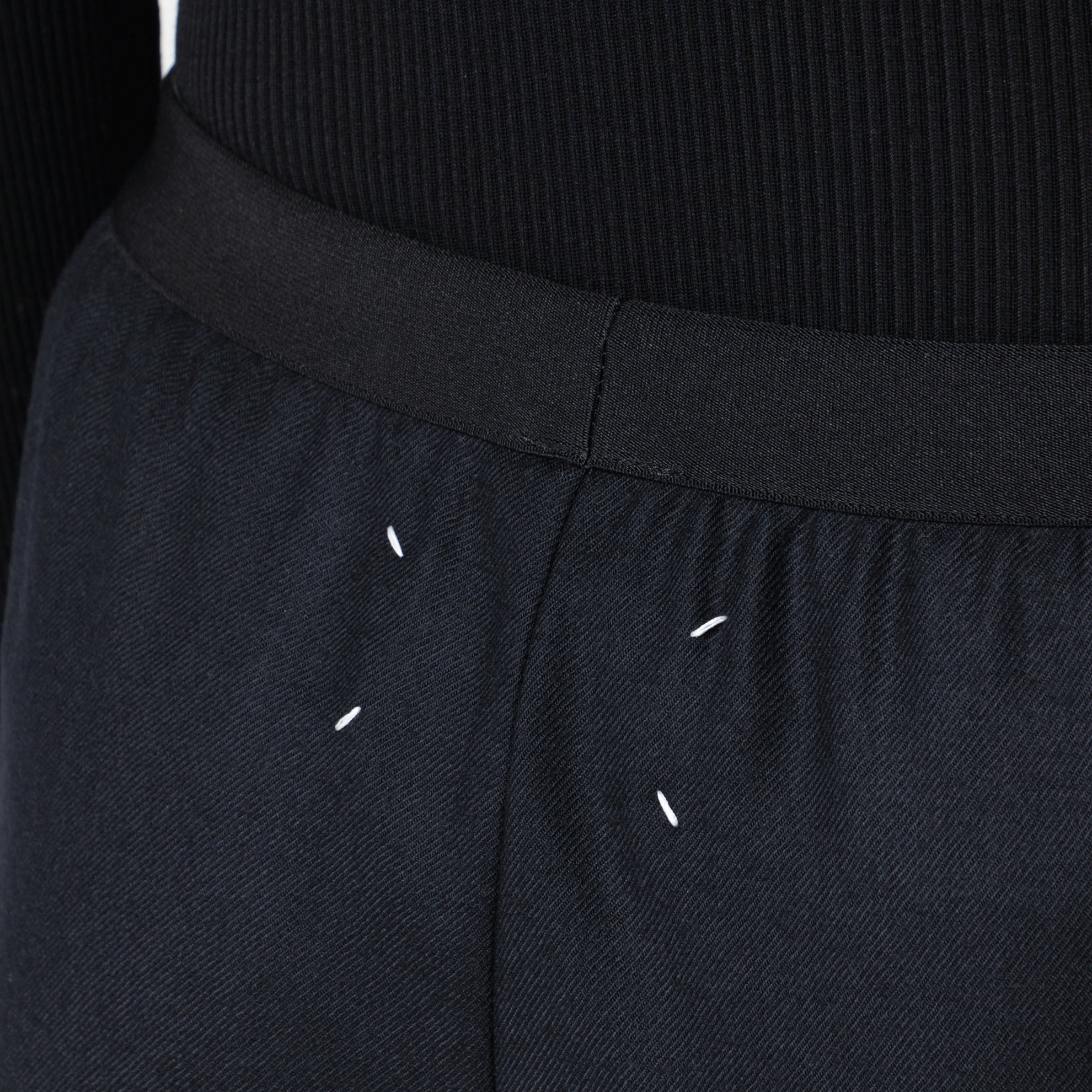 Pantaloni dritti blu navy in lana vergine