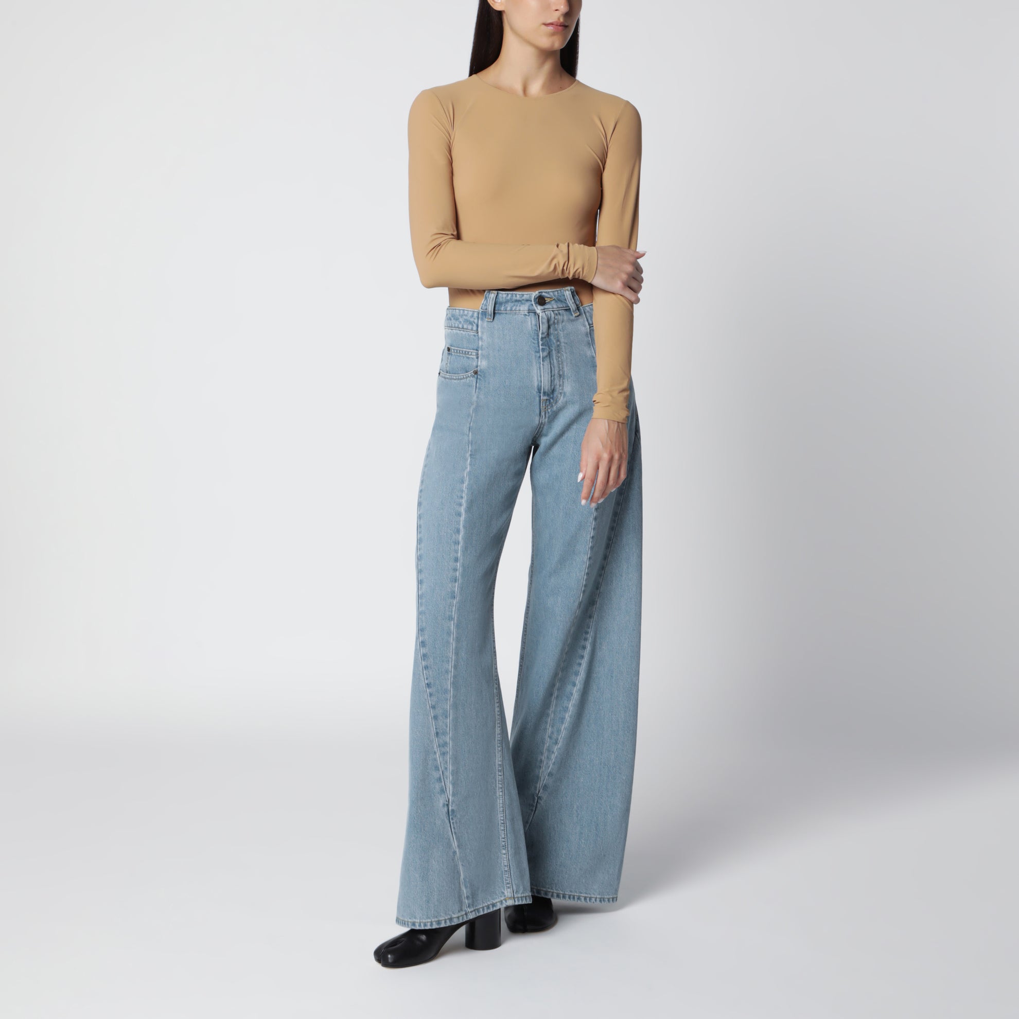 Jeans aus stonewashed Denim in Medium Blau
