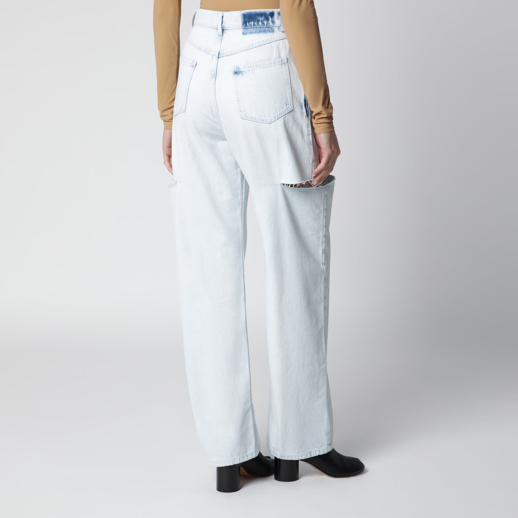 Jeans con cut-out in cotone blu sbiadito