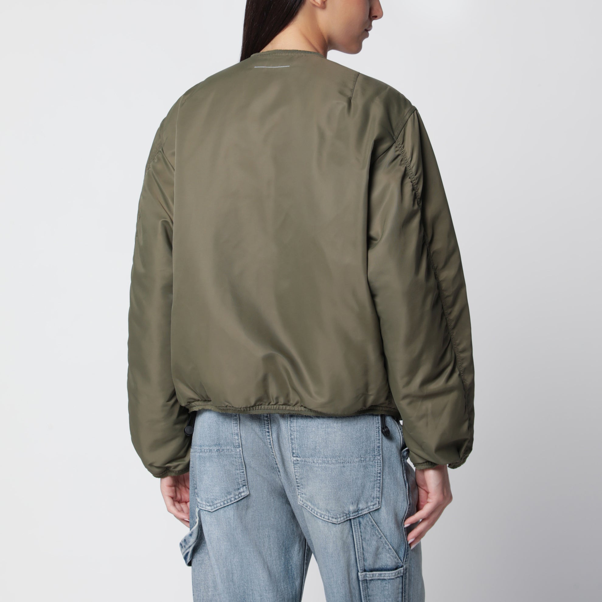 Nylonjacke mit Kontrastfutter in Khaki