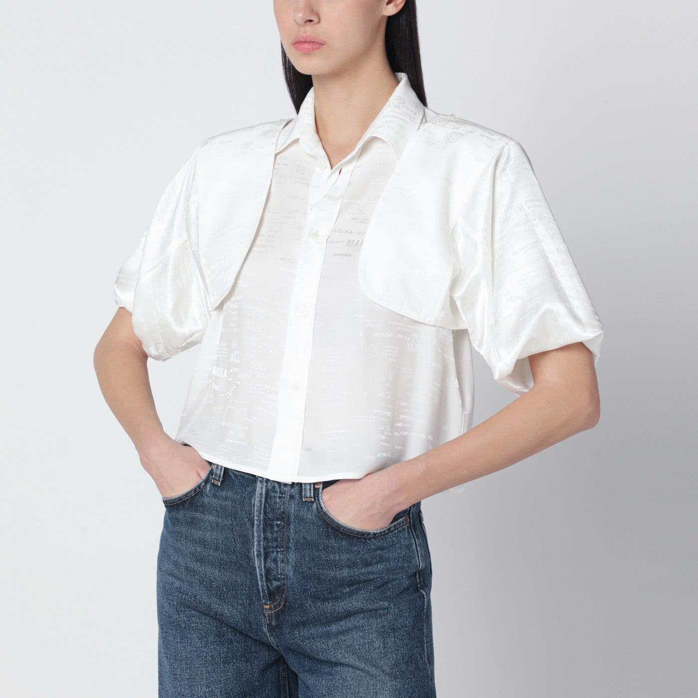 Camicia bianca con grafica logo all-over
