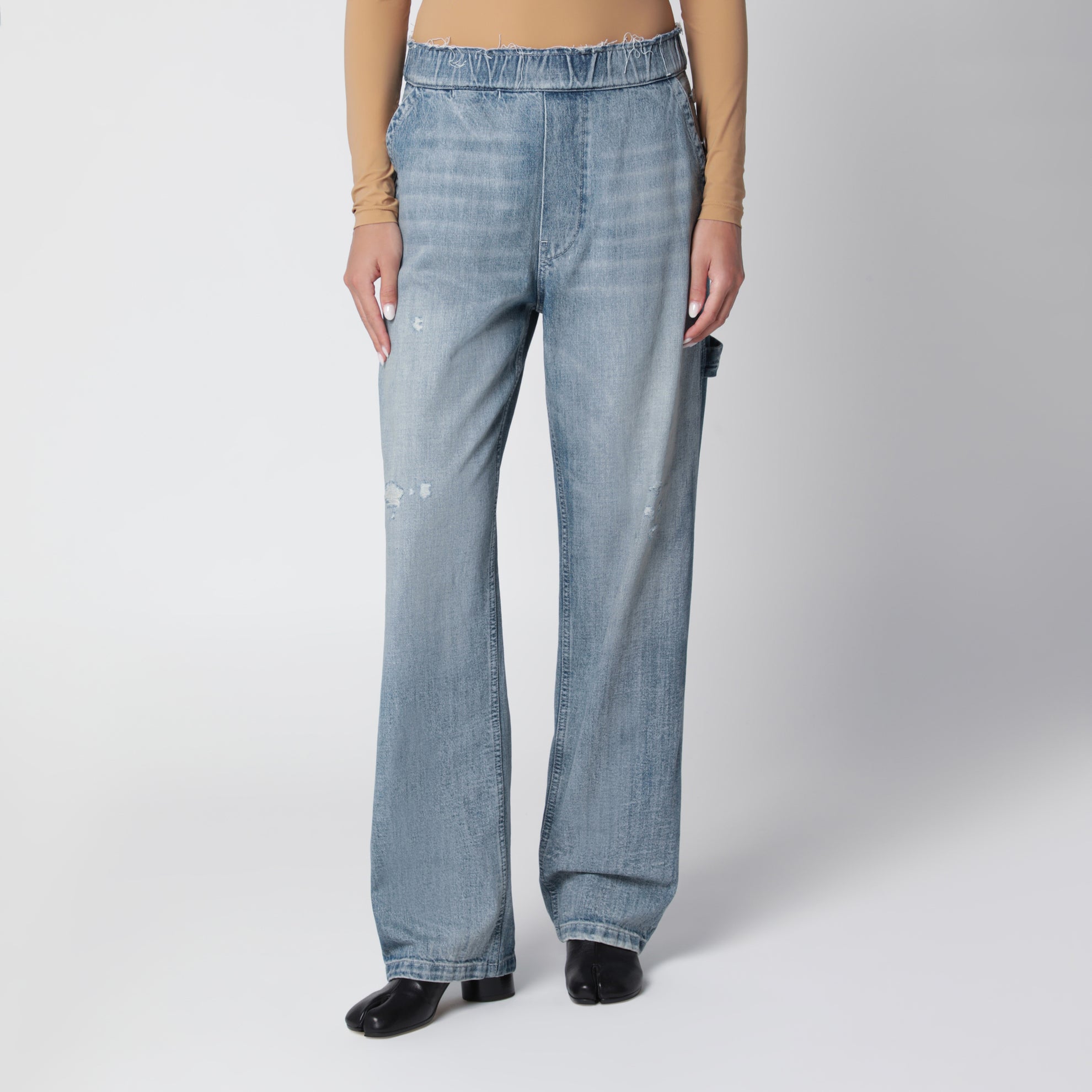 Jeans a gamba larga con cintura sfrangiata blu