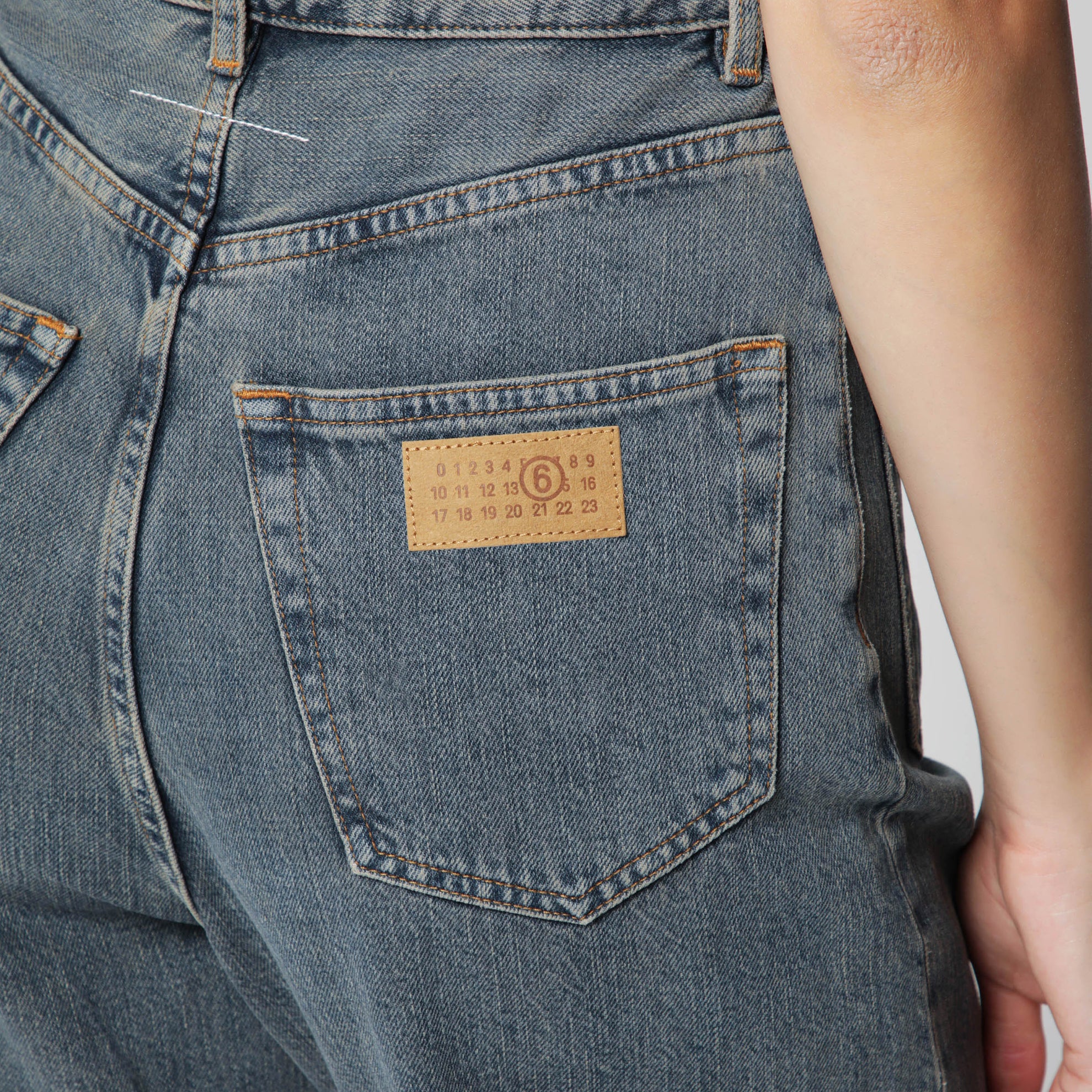 Jeans a gamba larga grigi