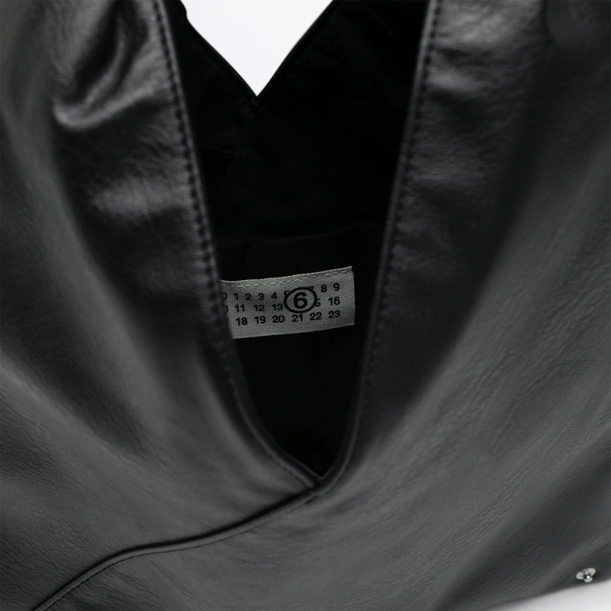 Japanese bag media nera in eco pelle