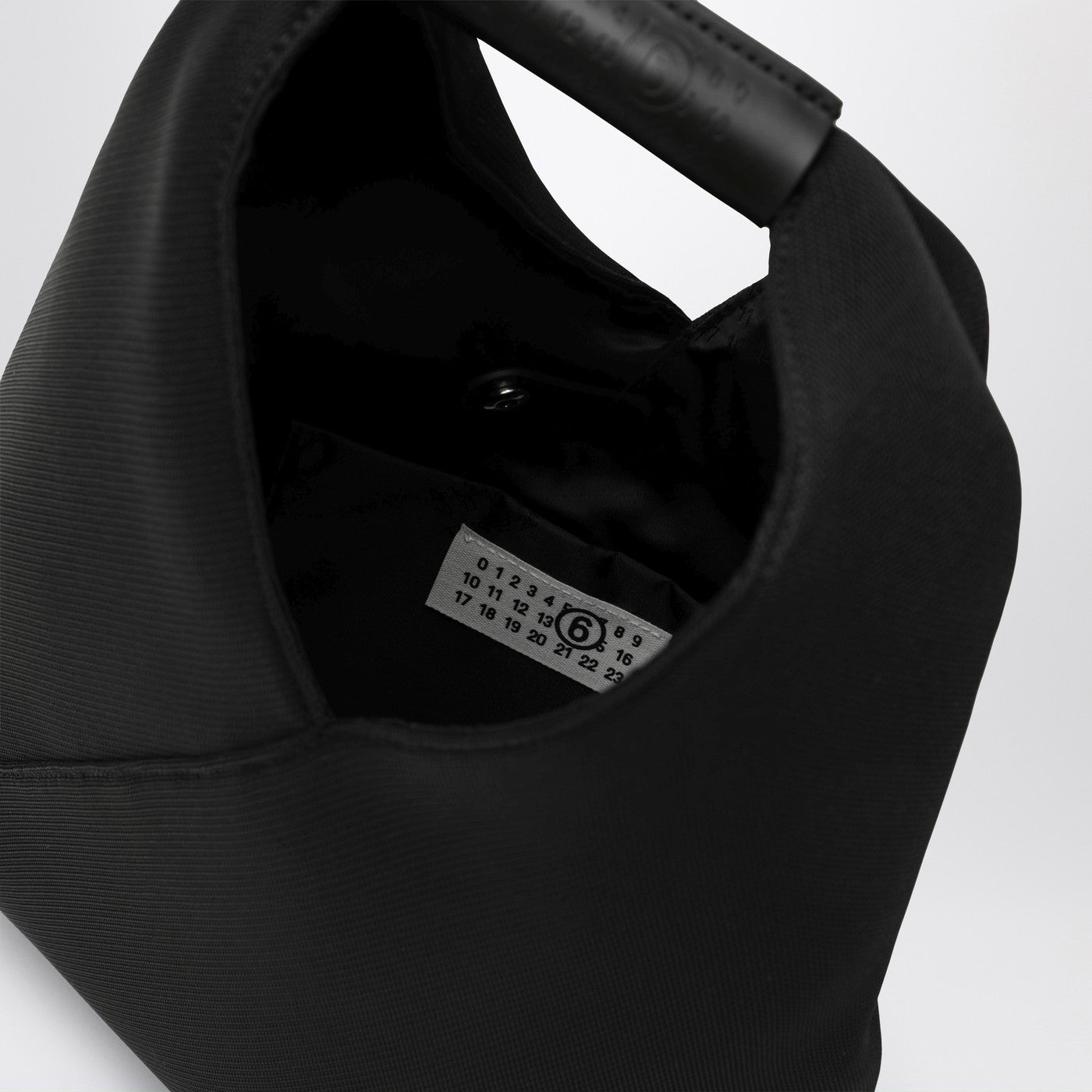 Japanese small black bag in mesh