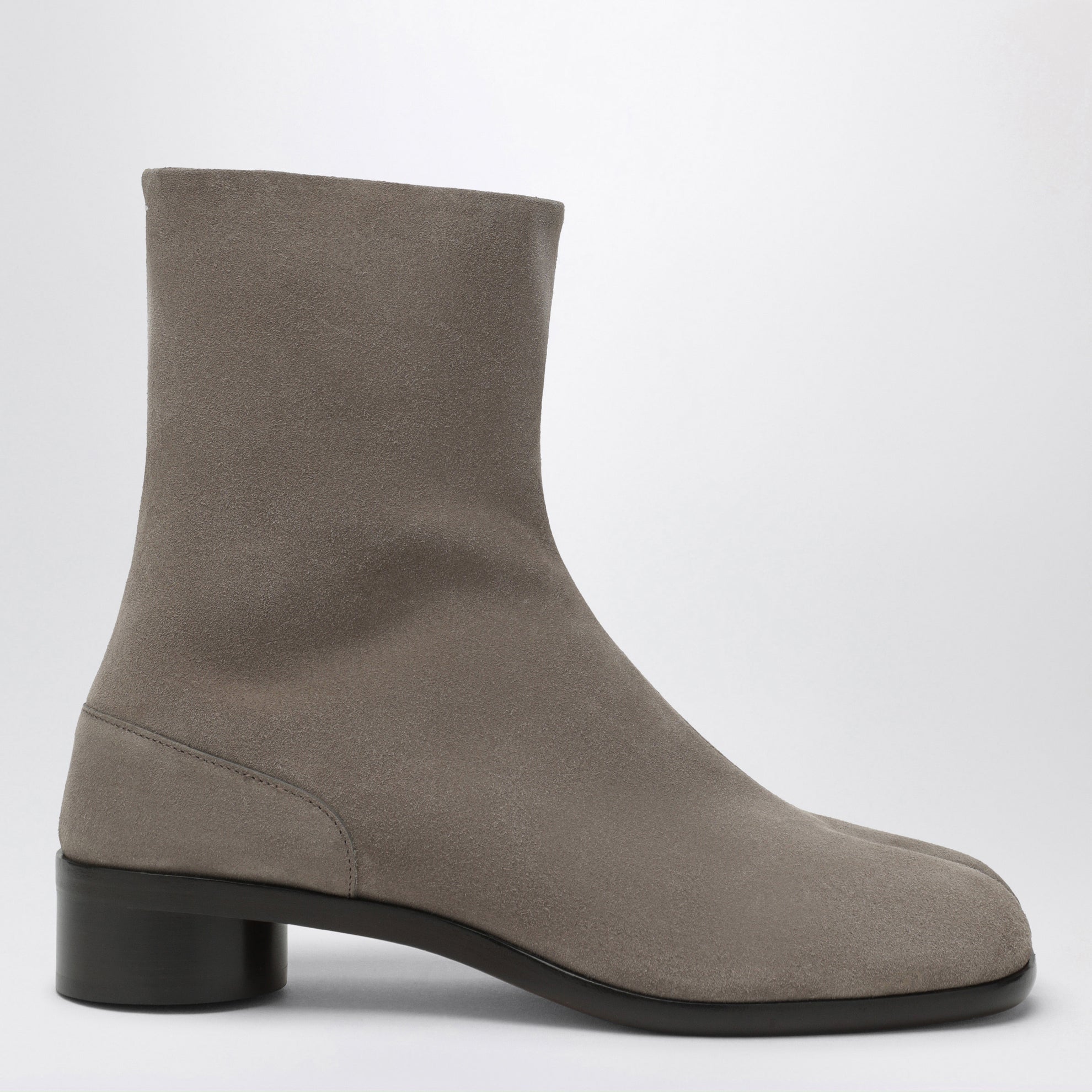 Brown suede Tabi ankle boots