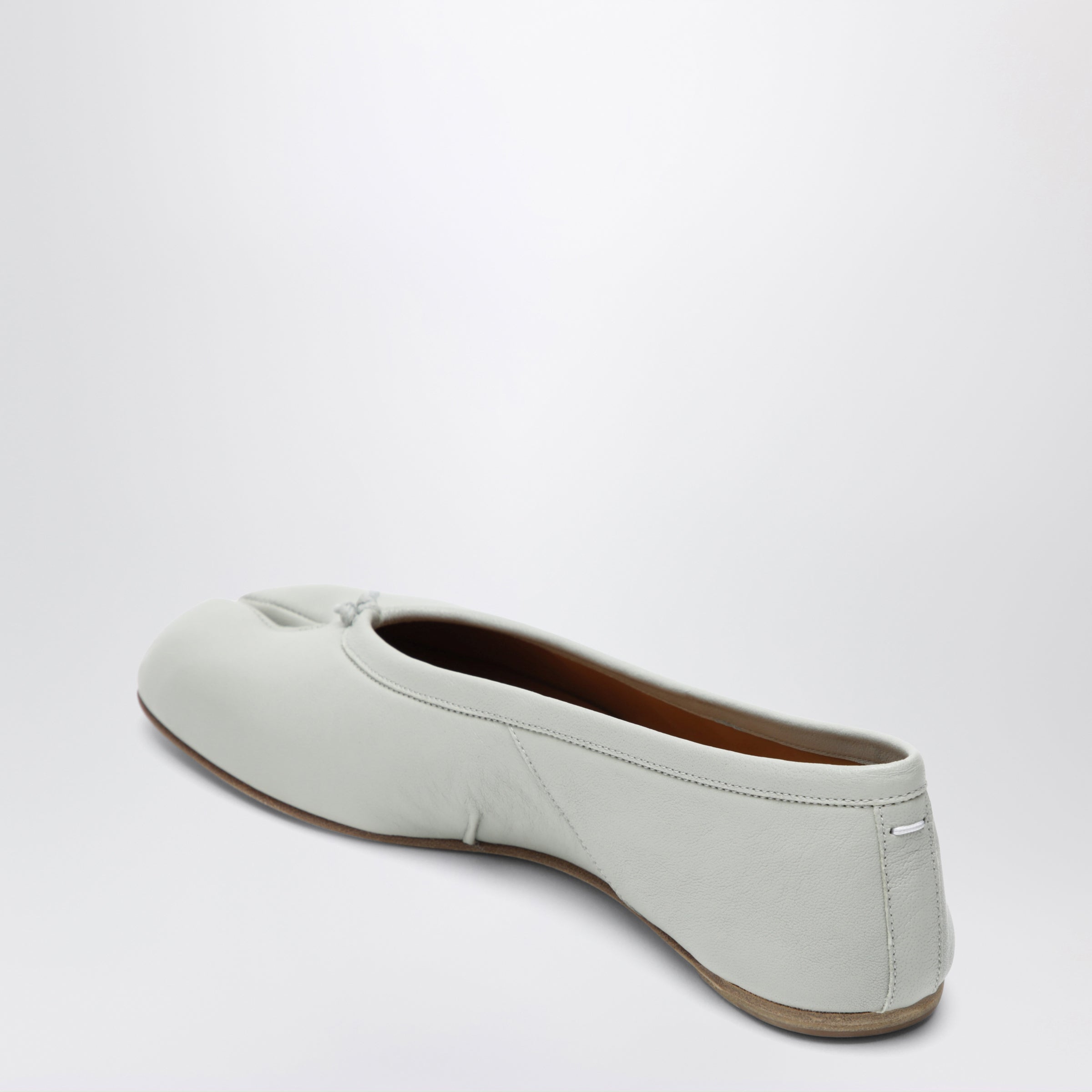 Maison Margiela Tabi New alabaster ballerina flats | TheDoubleF Maison Margiela Tabi New alabaster ballerina flats | TheDoubleF