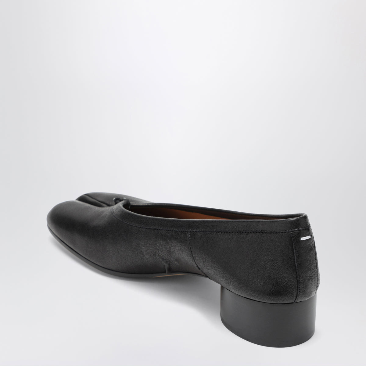 Tabi-Ballerinas in Schwarz aus Nappaleder