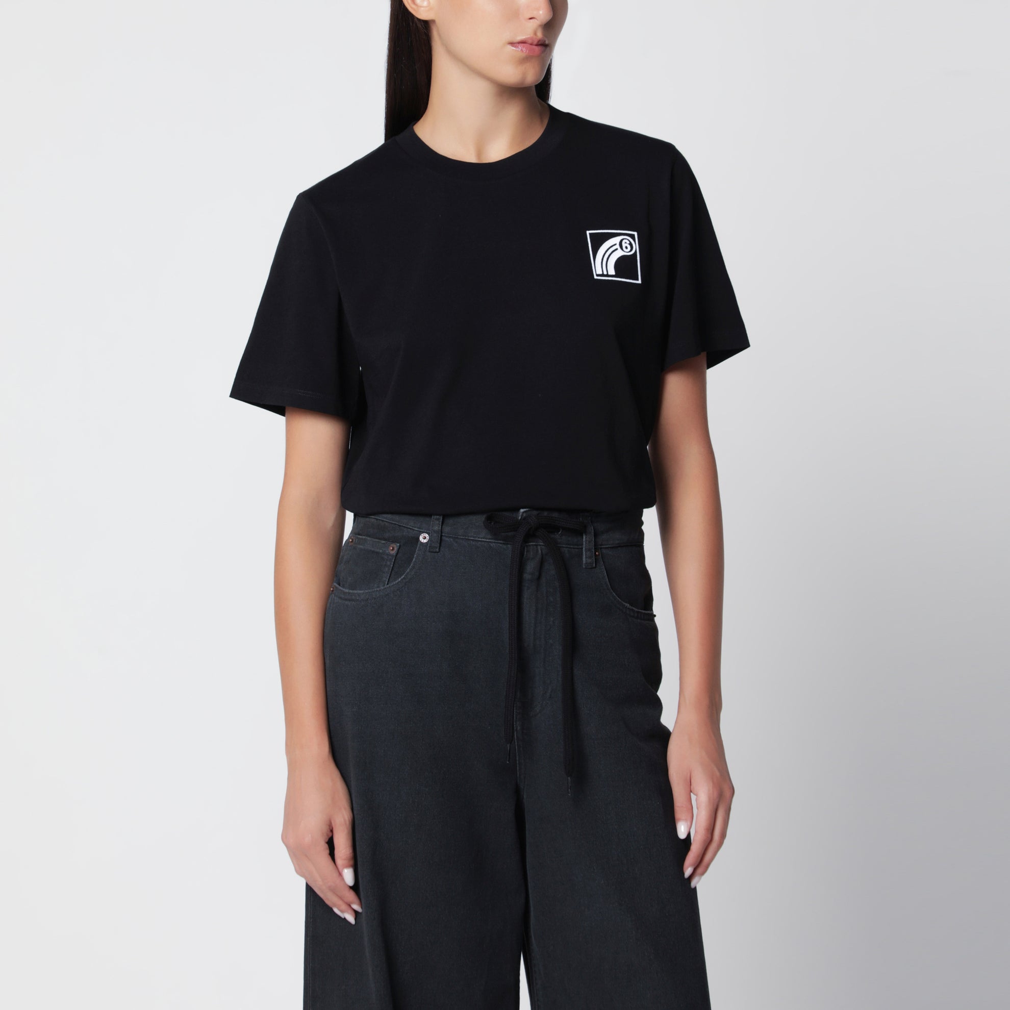 T-shirt nera in jersey di cotone