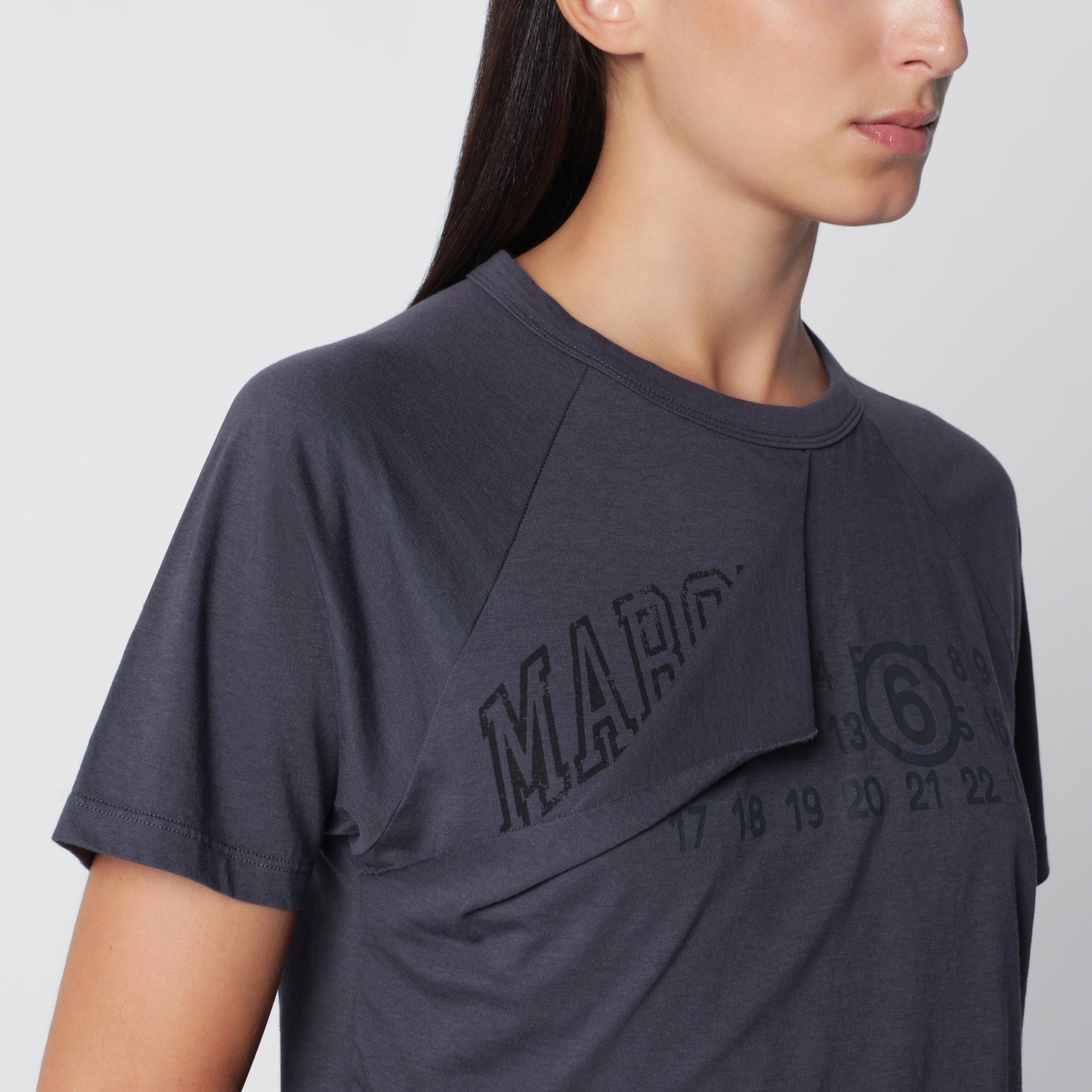 T-shirt blu notte in jersey di cotone con dettaglio strappato