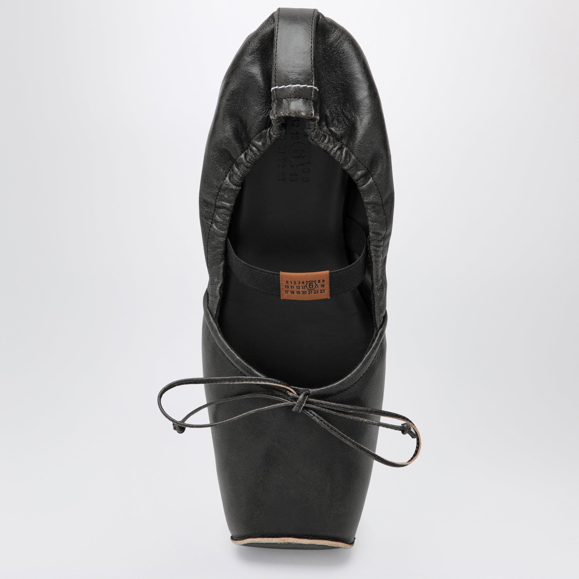 Square-toe ballerinas in brown calfskin leather