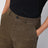 Weite militärgrüne Hose mit Used-Details