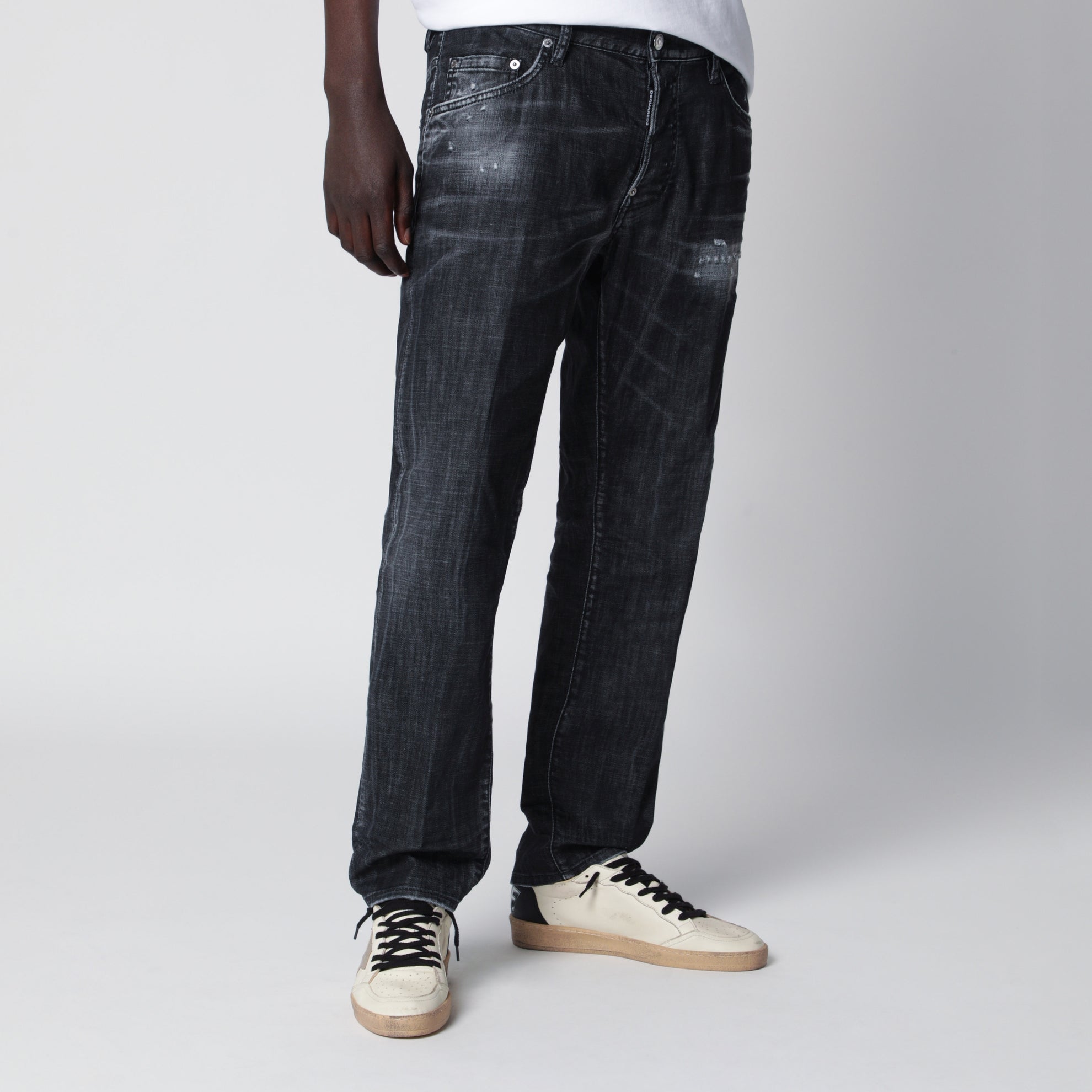 Schwarze Jeans im Washed-Look mit Used-Effekt