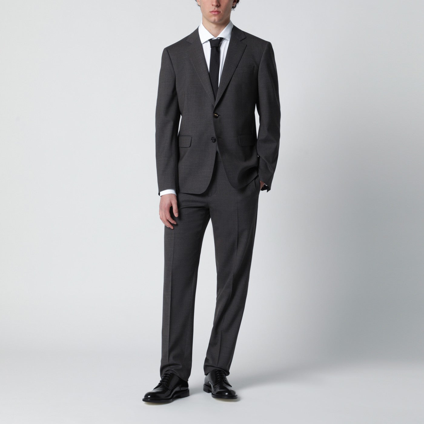 Grey single-breasted suit in wool blend