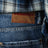 Schmale blau gewaschene Jeans mit Rissen
