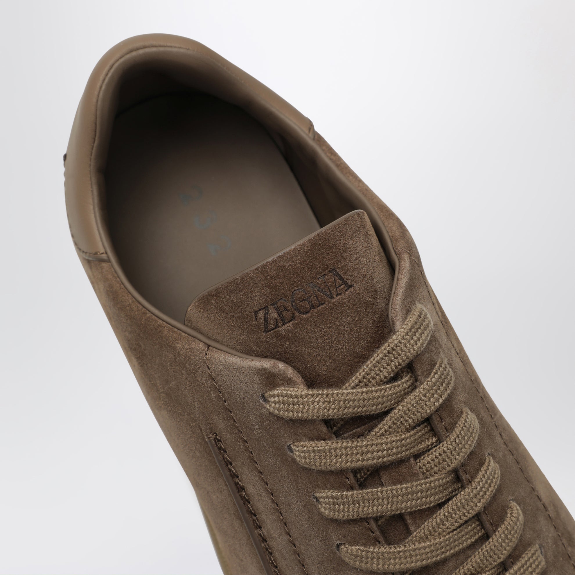 Sneakers 232 beige in suede