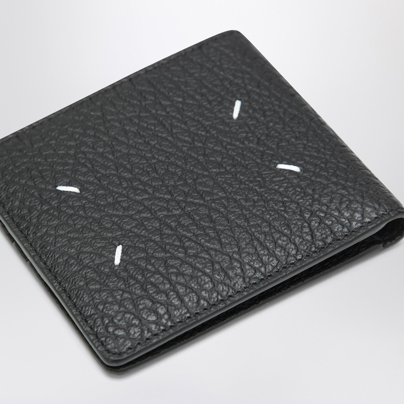 Schwarzes Bifold-Portemonnaie Four Stitches