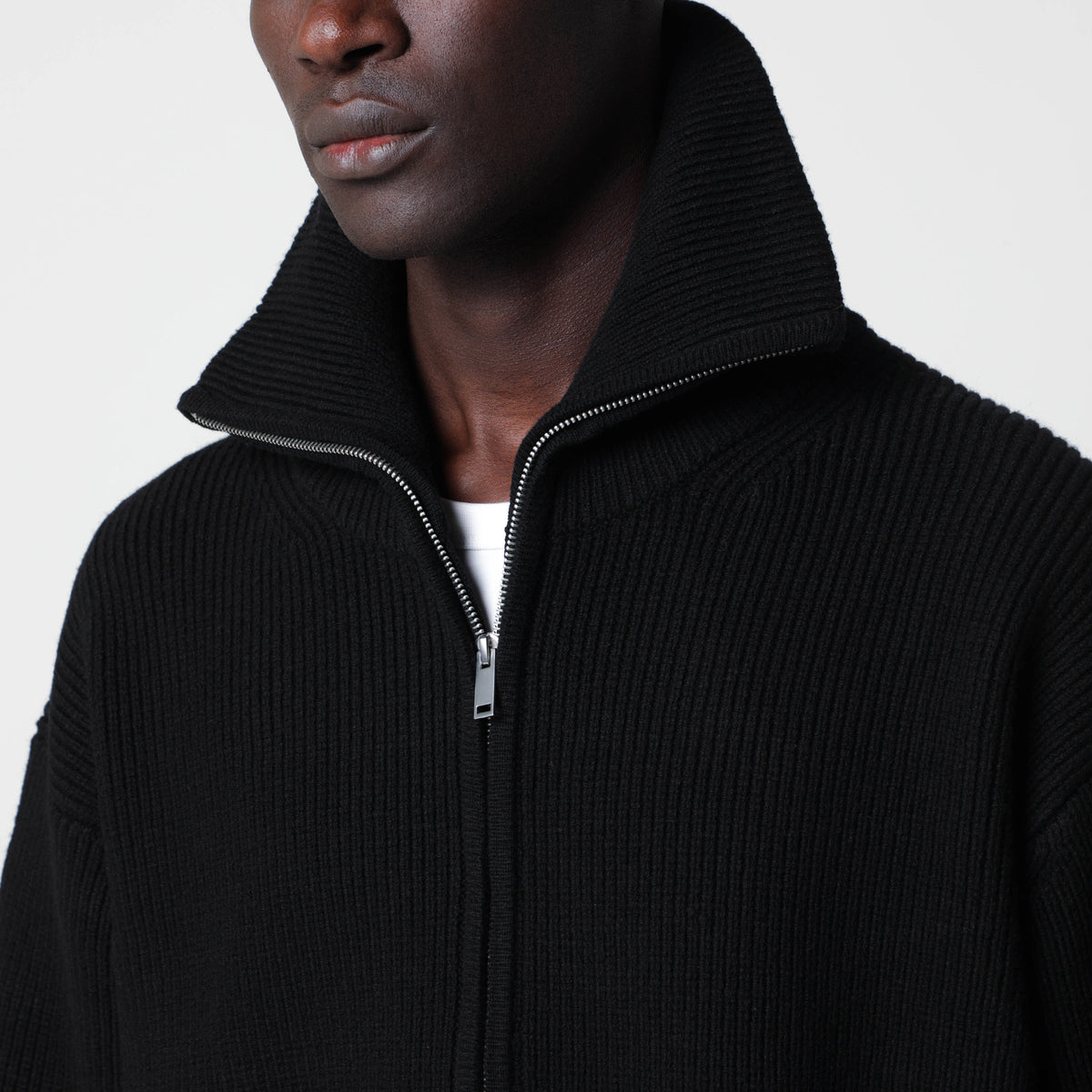 Cardigan con zip Sandos nero in lana