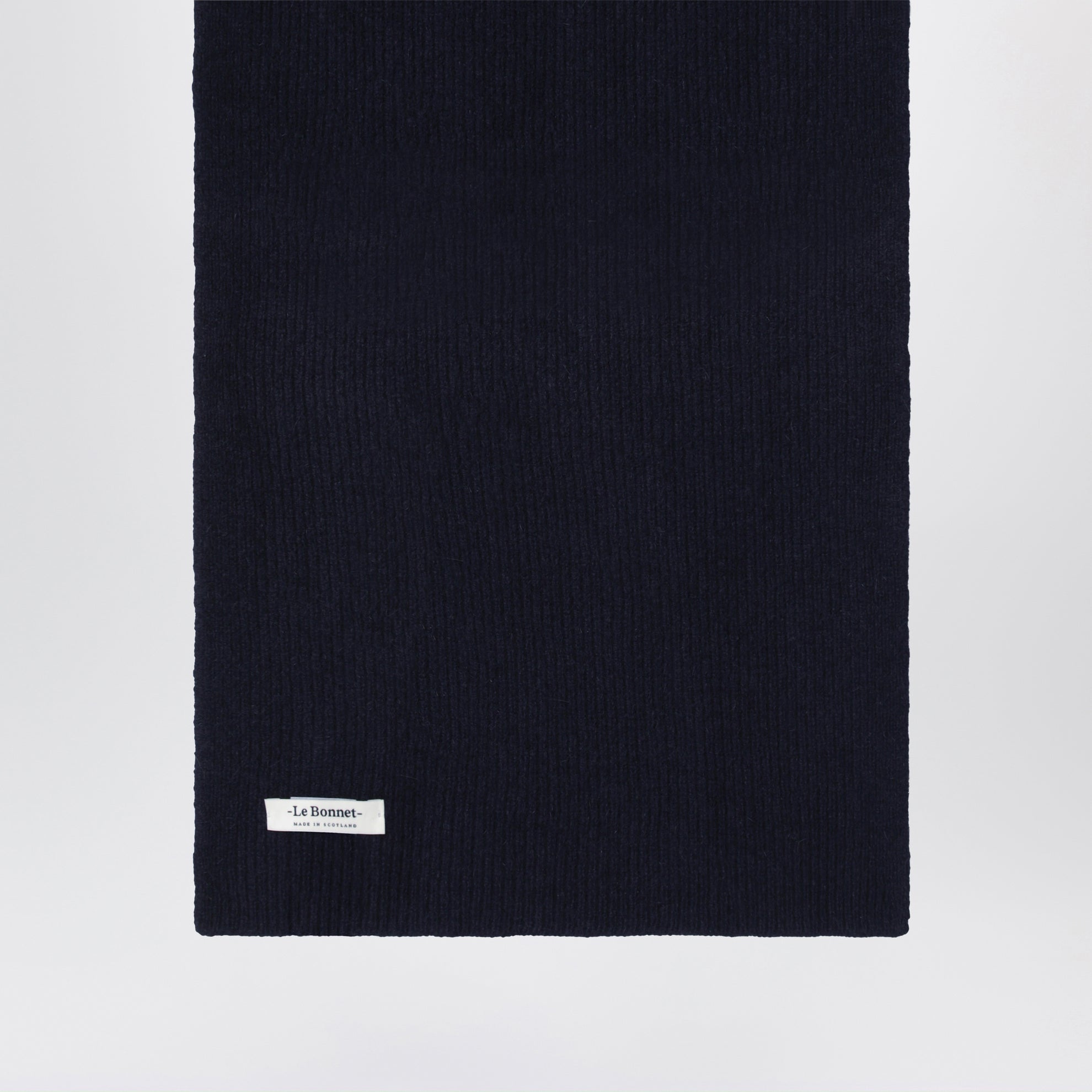 Schal aus Wolle und Caregora in Midnight