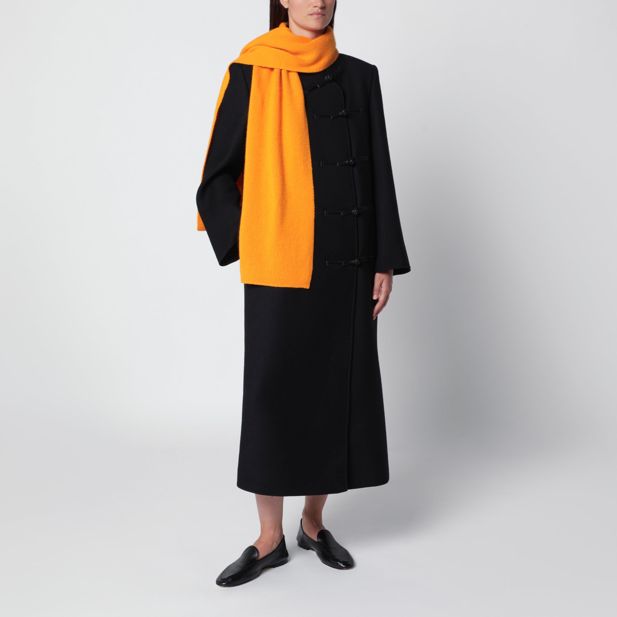 Scarf in wool and Caregora in Orange Peel