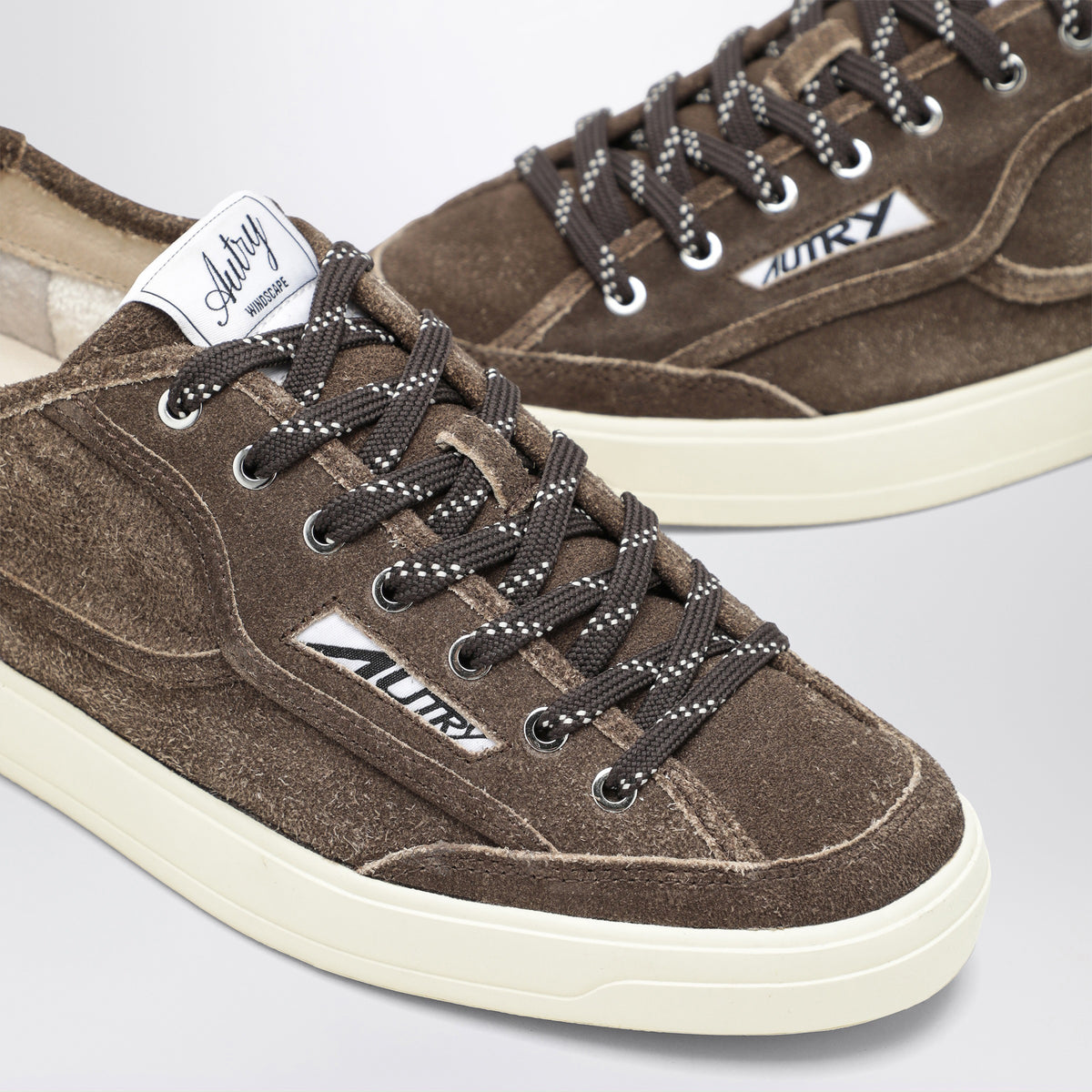 Sneakers Windscape Low color Sugar Mustang in suede