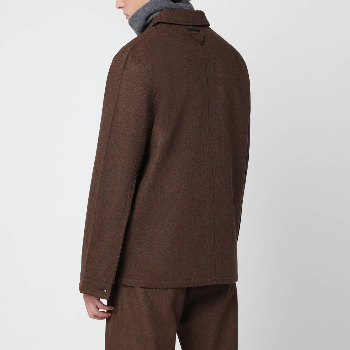 Ebenholzbraune Hemdjacke aus Schurwolle