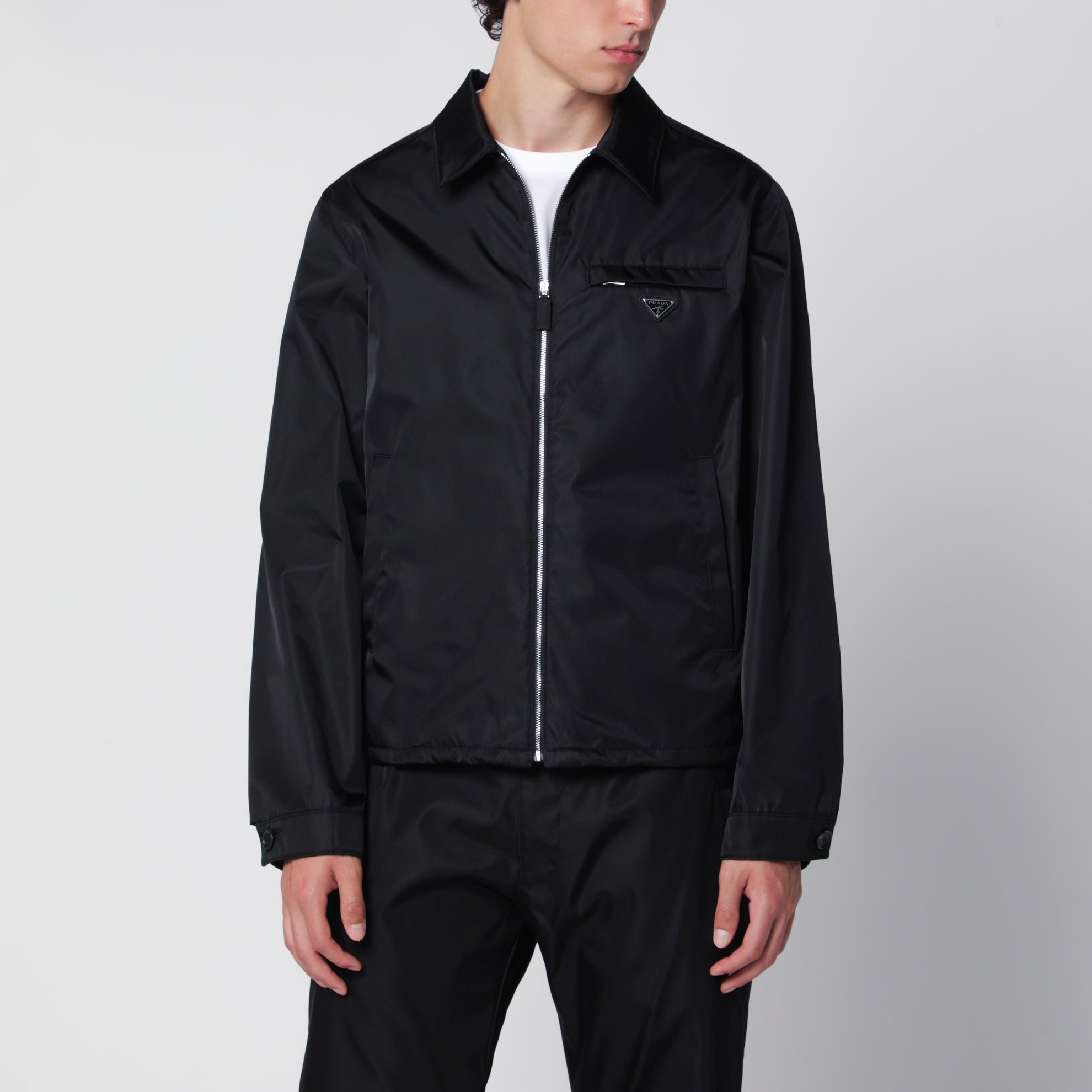 Giacca con zip nera in Re-Nylon