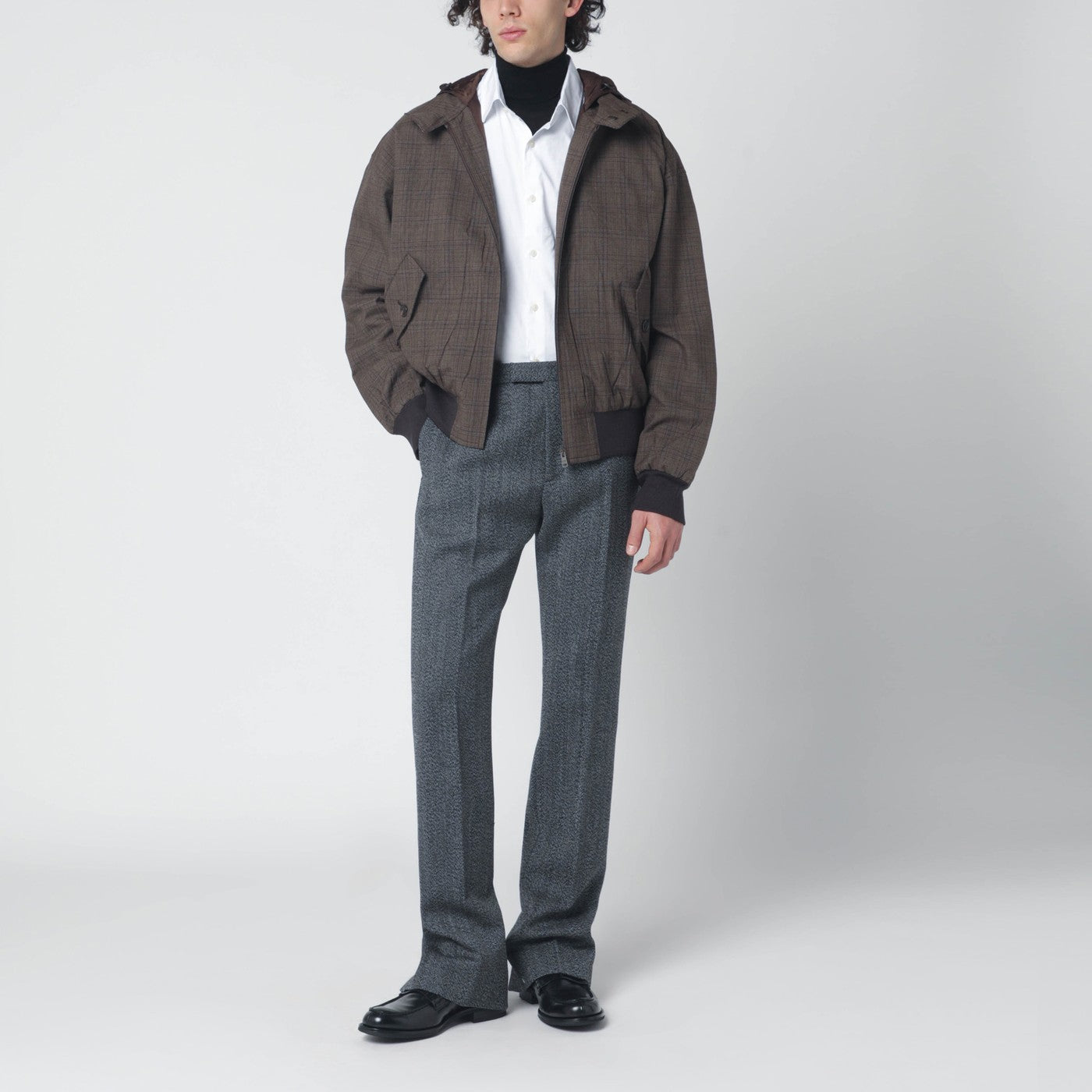 Tabakfarbene Wolljacke