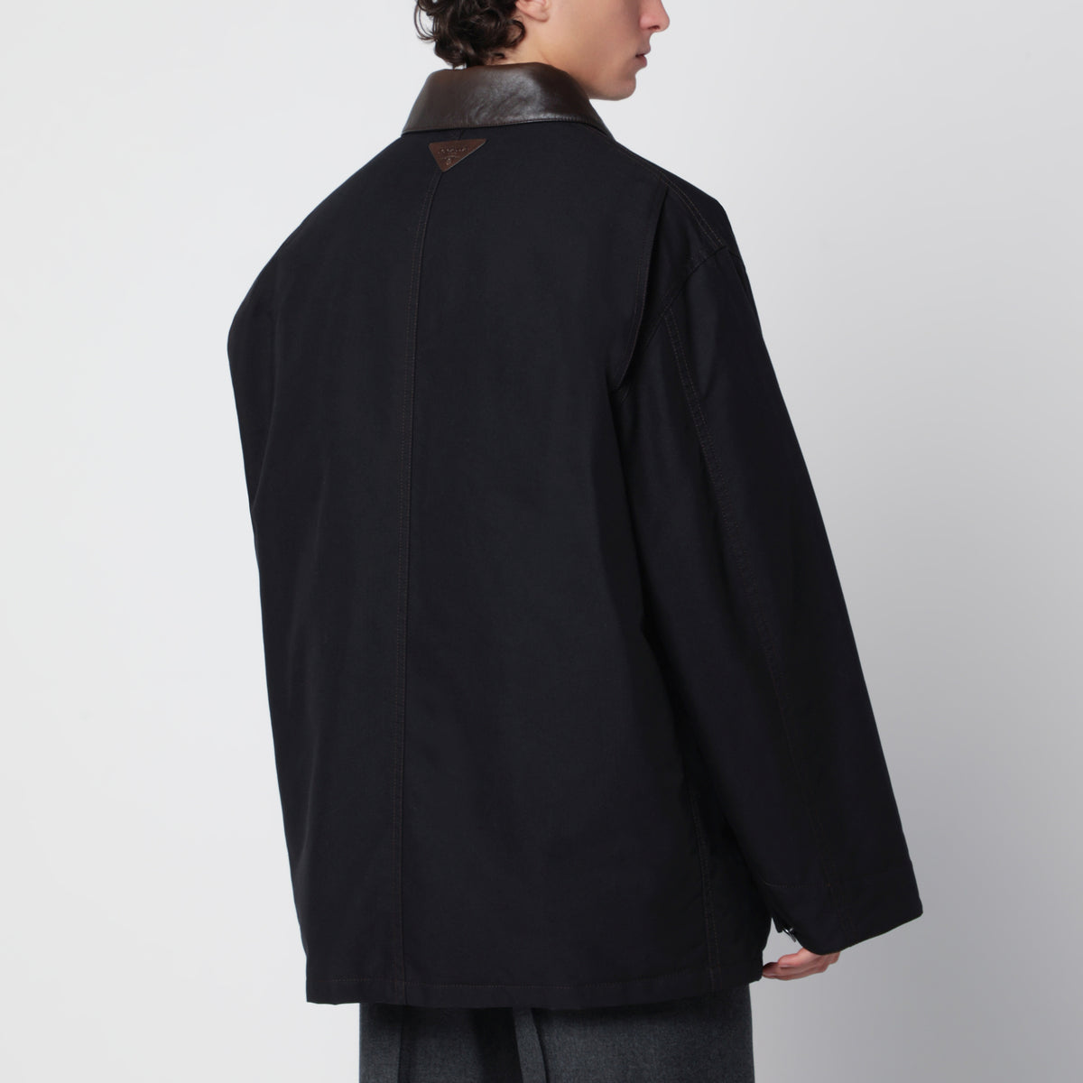 Doudoune mi-longue noire en coton technique