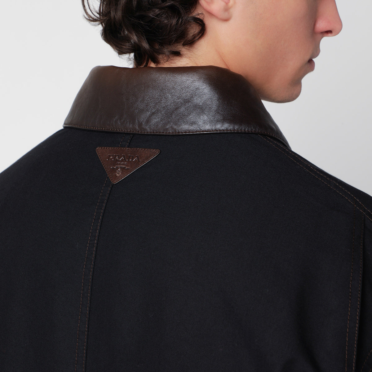 Doudoune mi-longue noire en coton technique