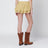 Short Puria en dentelle ocre avec volants