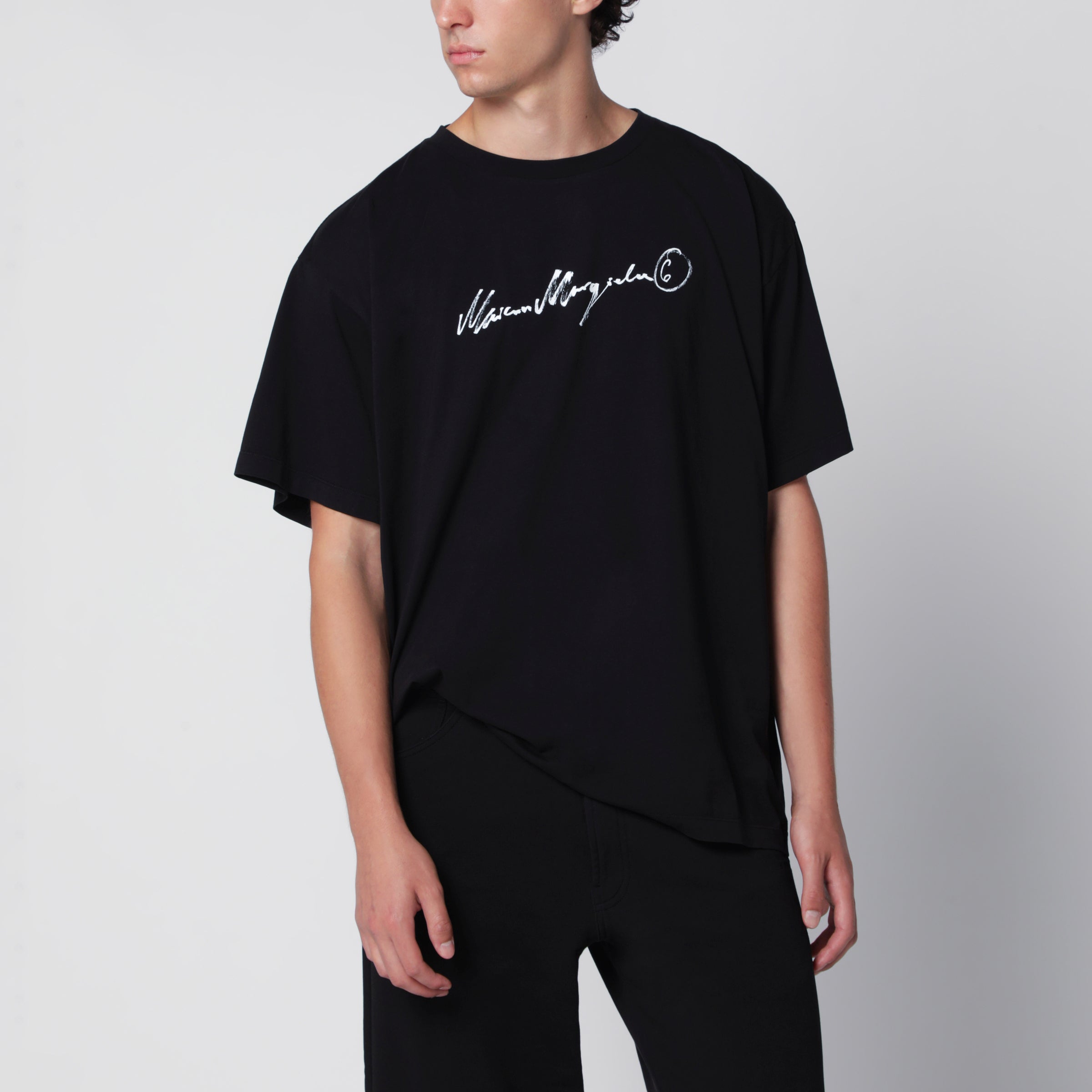 MM6 Maison Margiela Black T-shirt with logo print | TheDoubleF