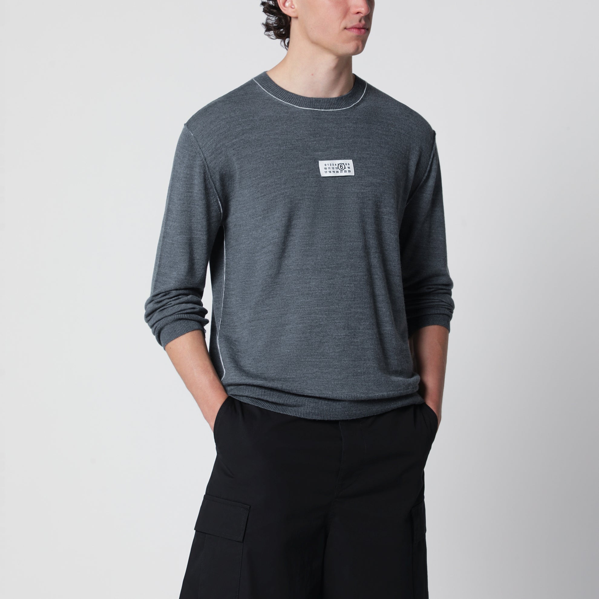 Maglia in lana grigia con logo Numeric