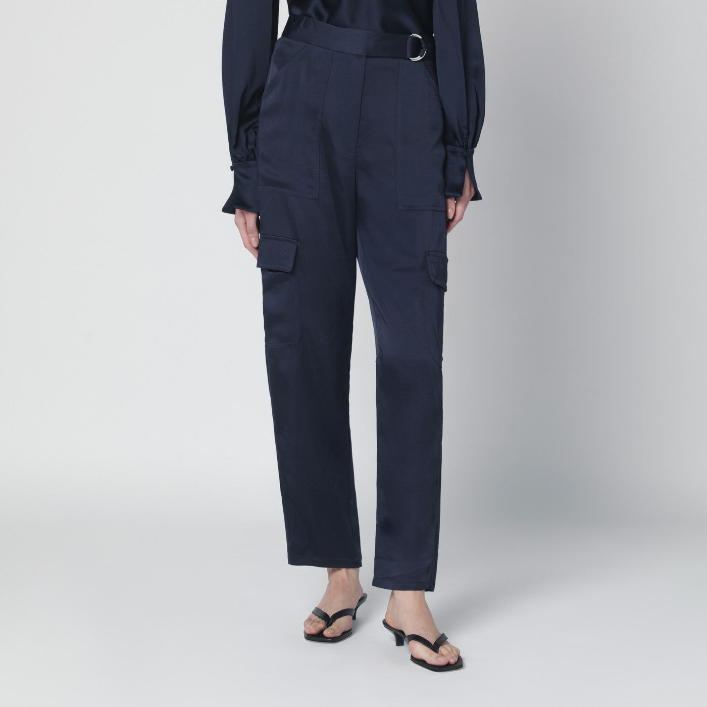 Pantalon Carolina bleu nuit en satin brillant