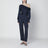 Pantalon Carolina bleu nuit en satin brillant