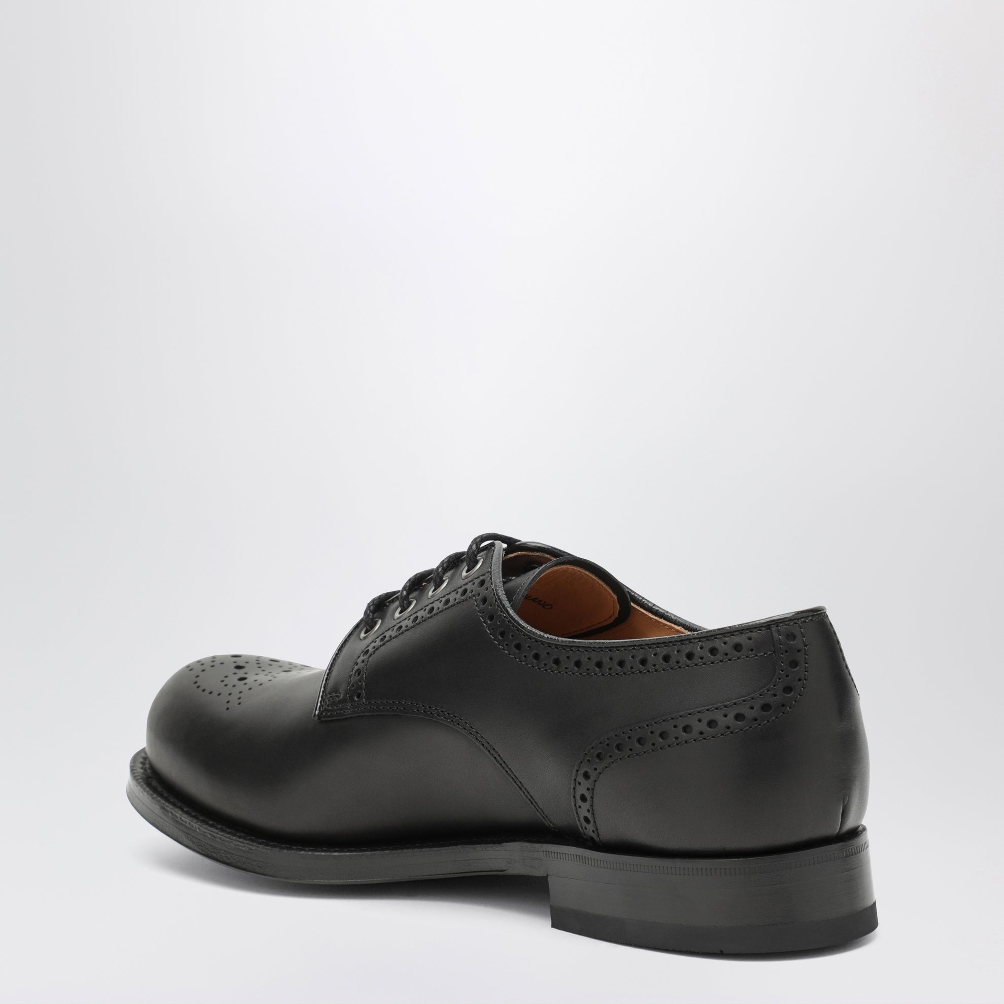 Schwarze Schnürschuhe aus Leder