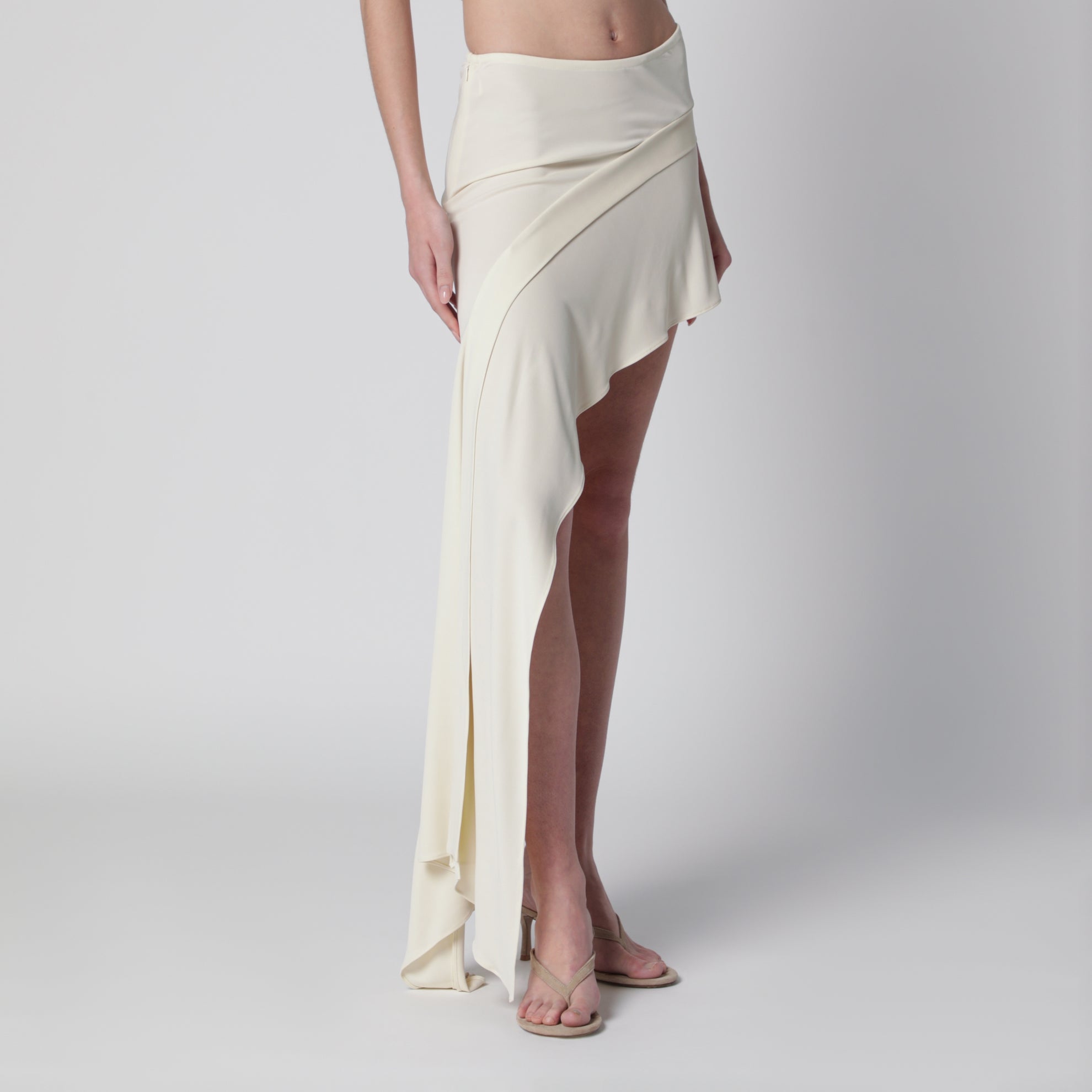 White mini skirt with side train