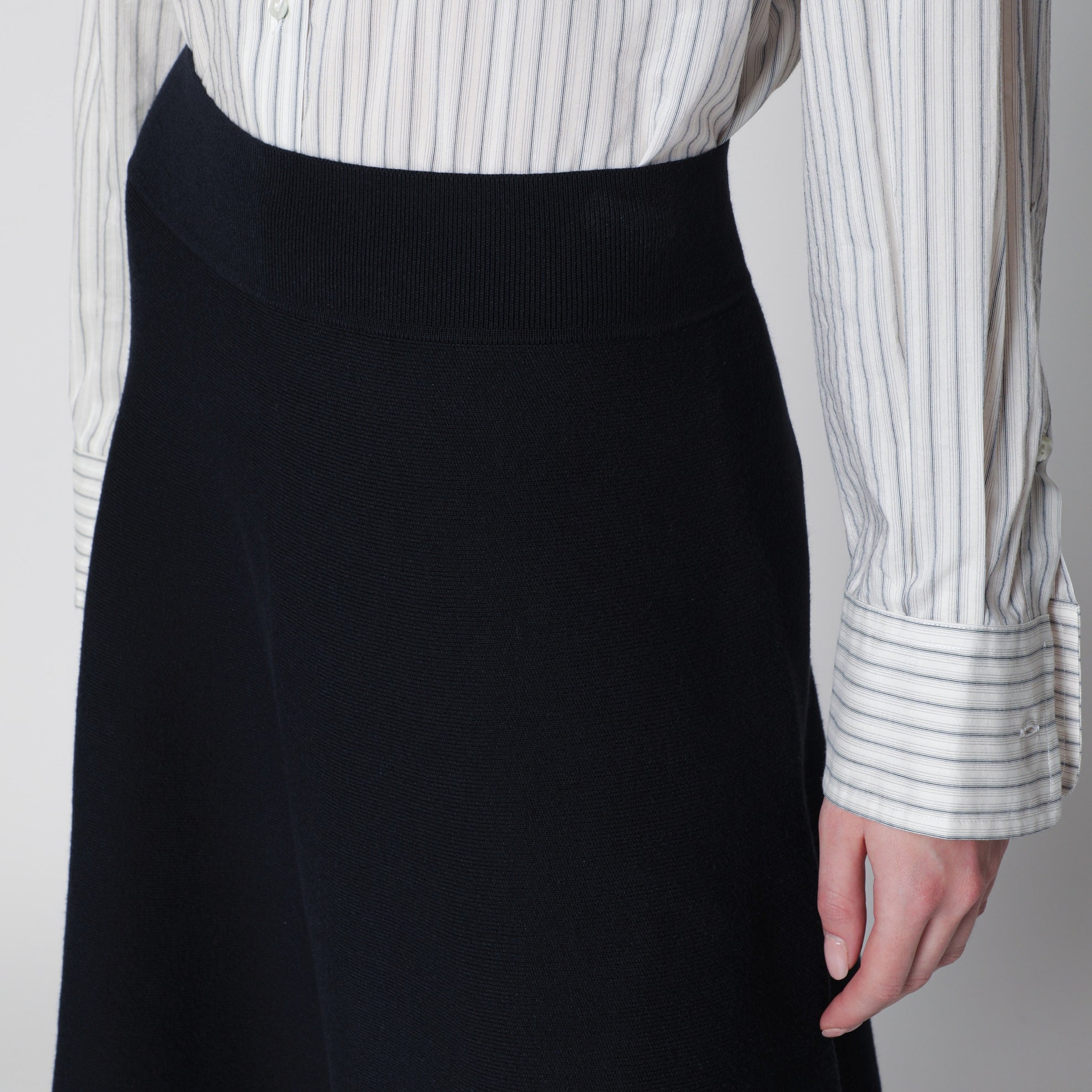 Luglio midi knit skirt in blue viscose blend