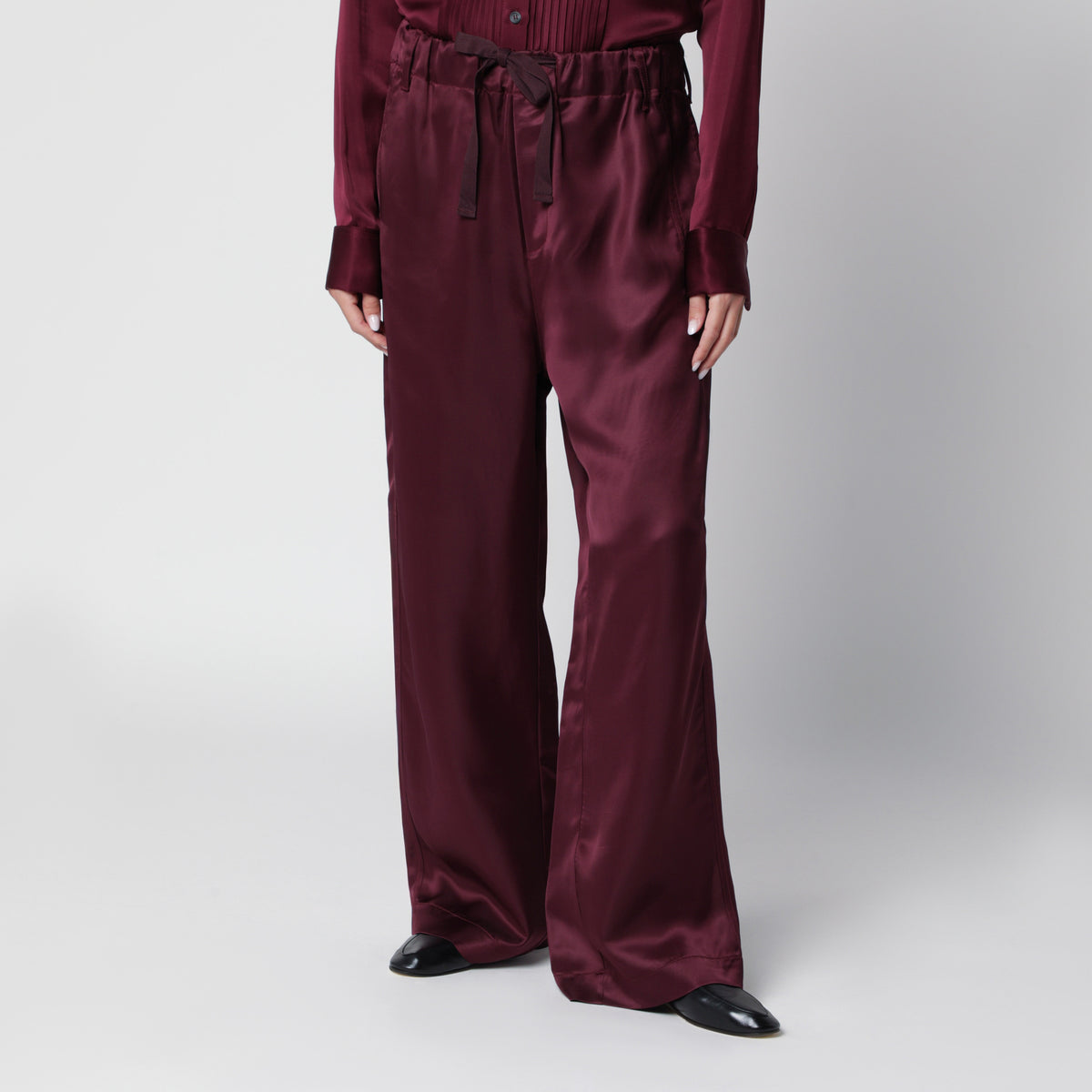 Pantaloni fluidi color melanzana in viscosa lucida