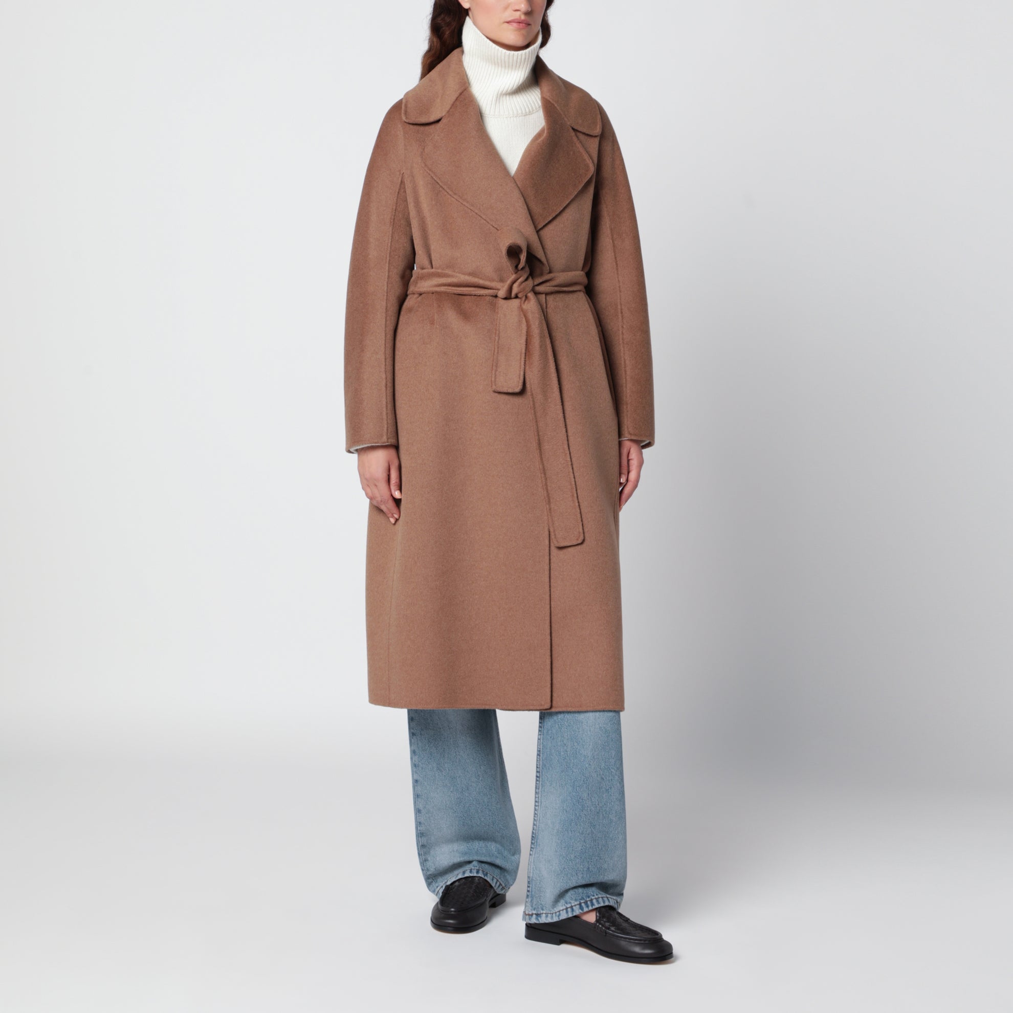 Cappotto midi color cammello in lana e cachemire