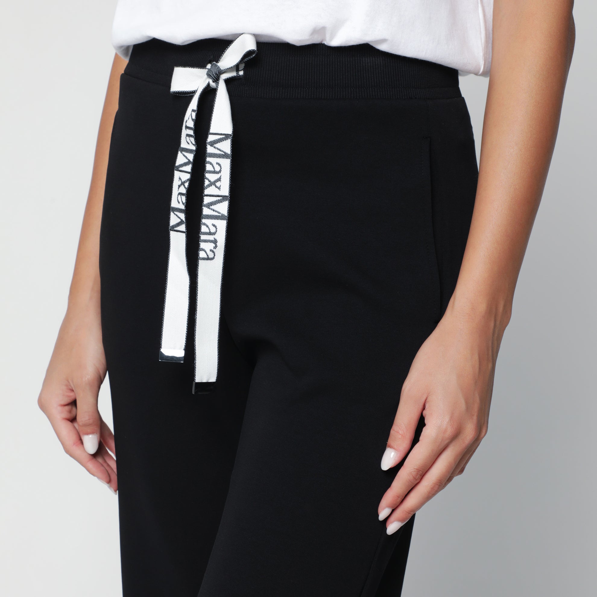 Weite schwarze Hose aus Double-Jersey