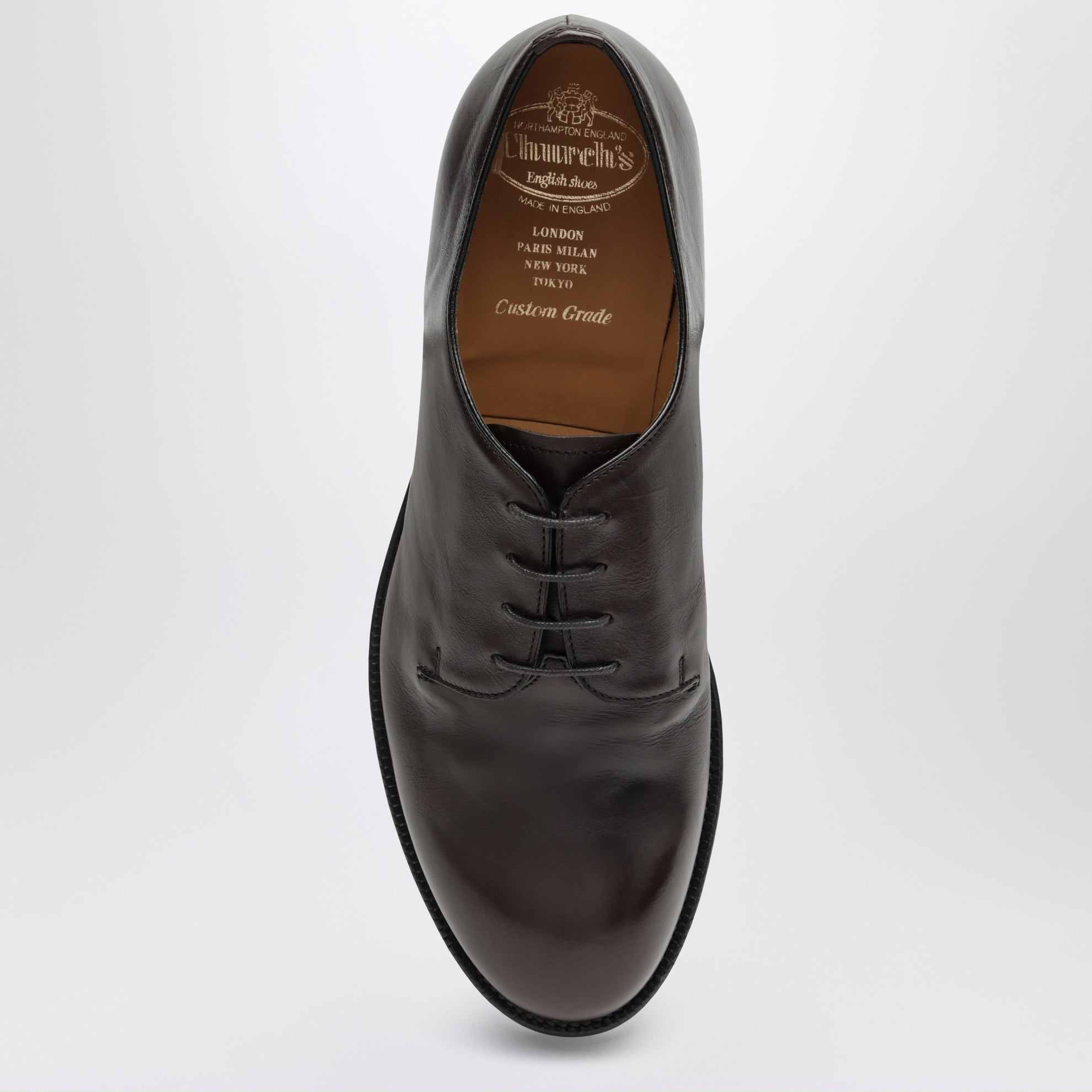 Braune Schnürschuhe aus Leder