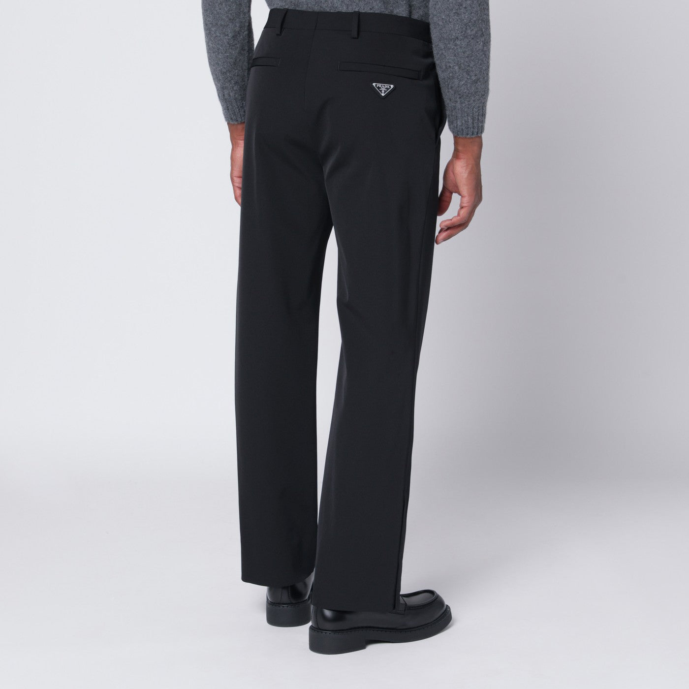 Schwarze Hose aus Techno-Stretch