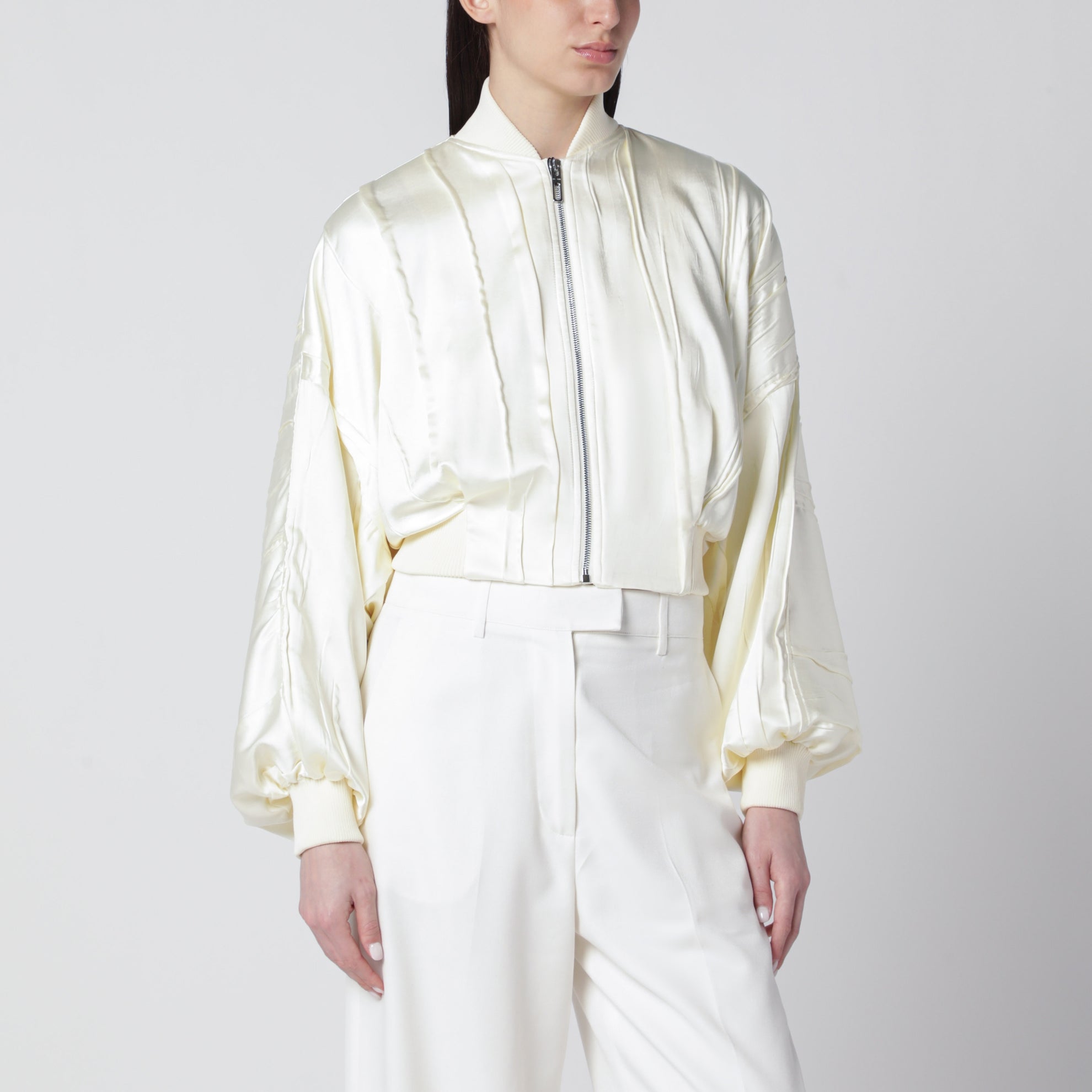 Bomber ivoire en satin plissé